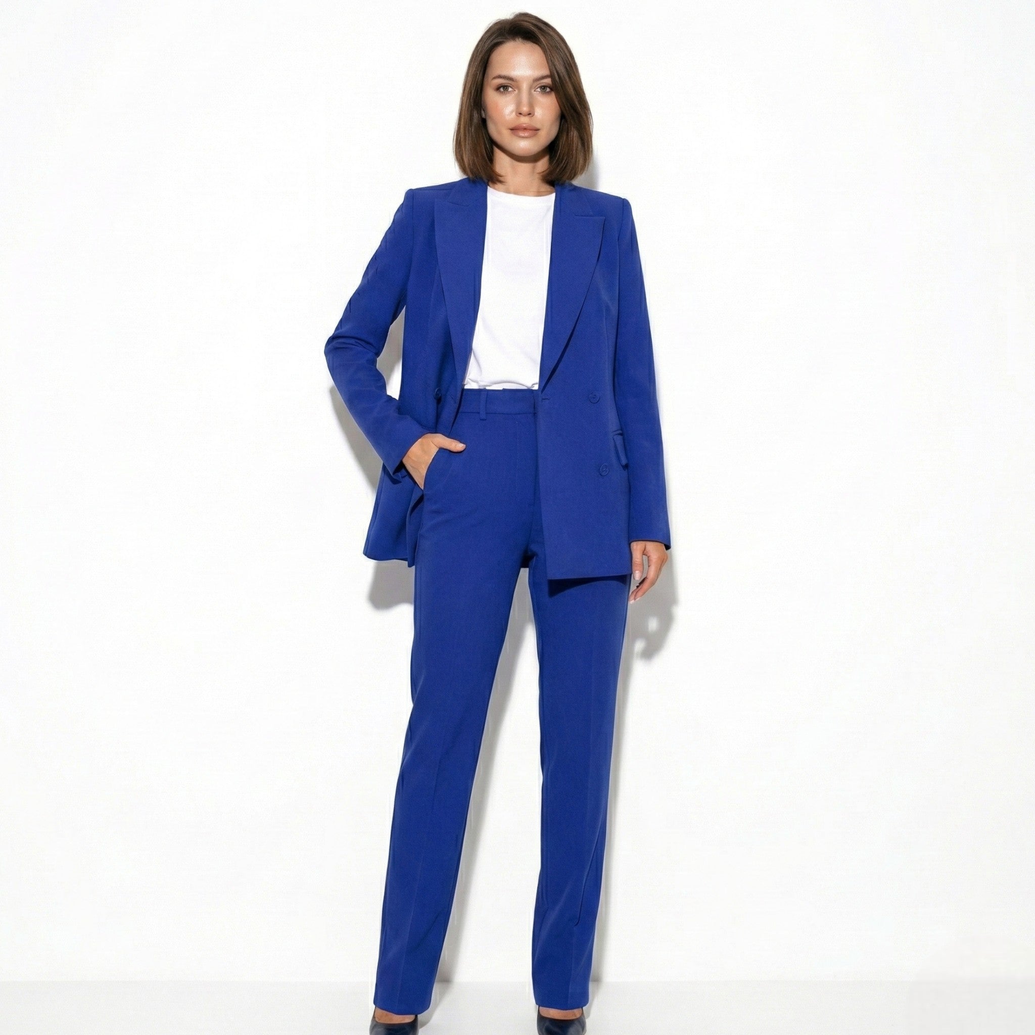 Phoebe – Women’s Tailored Blazer & Slim Trouser