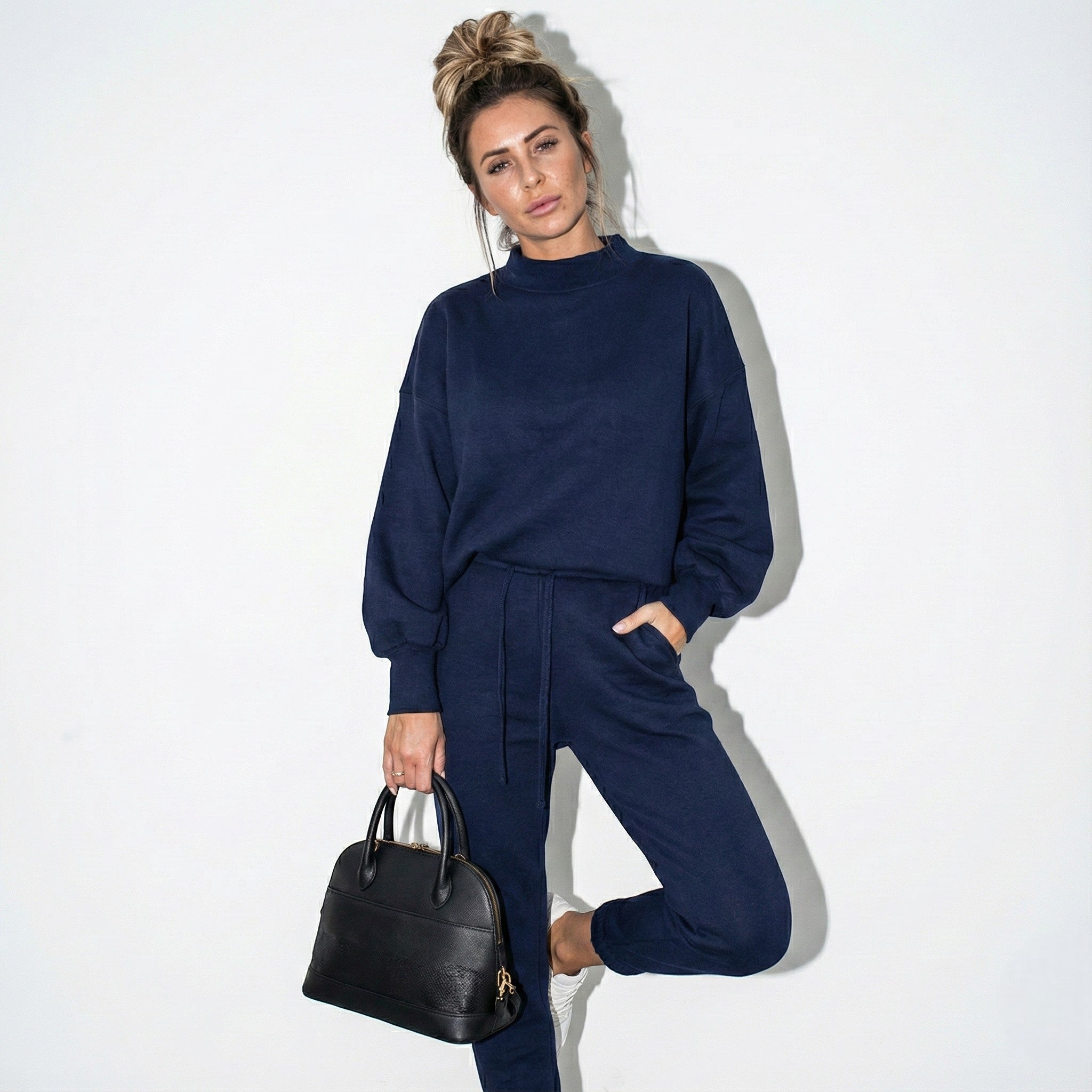 Elsa – Women’s Loungewear Set with Crew Neck and Cuffed Pants