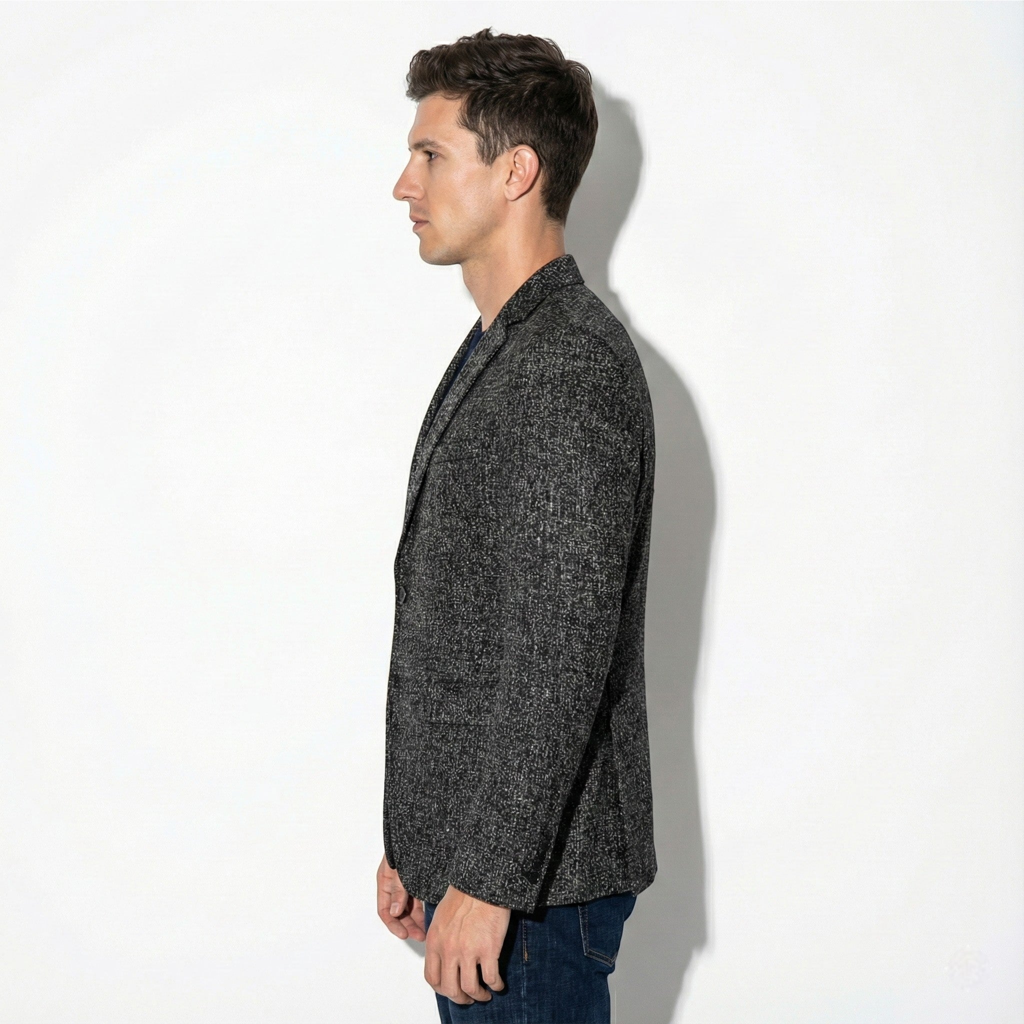 Men’s Slim Fit Textured Blazer with Two-Button Closure and Flap Pockets