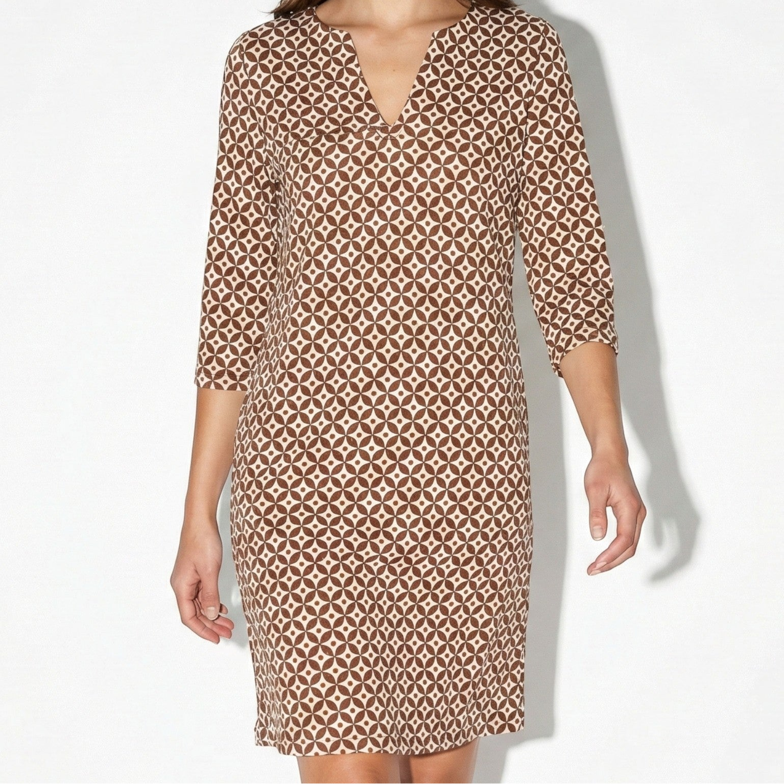 Evie - Women's Mini Dress with Split Neckline and 3/4 Sleeves