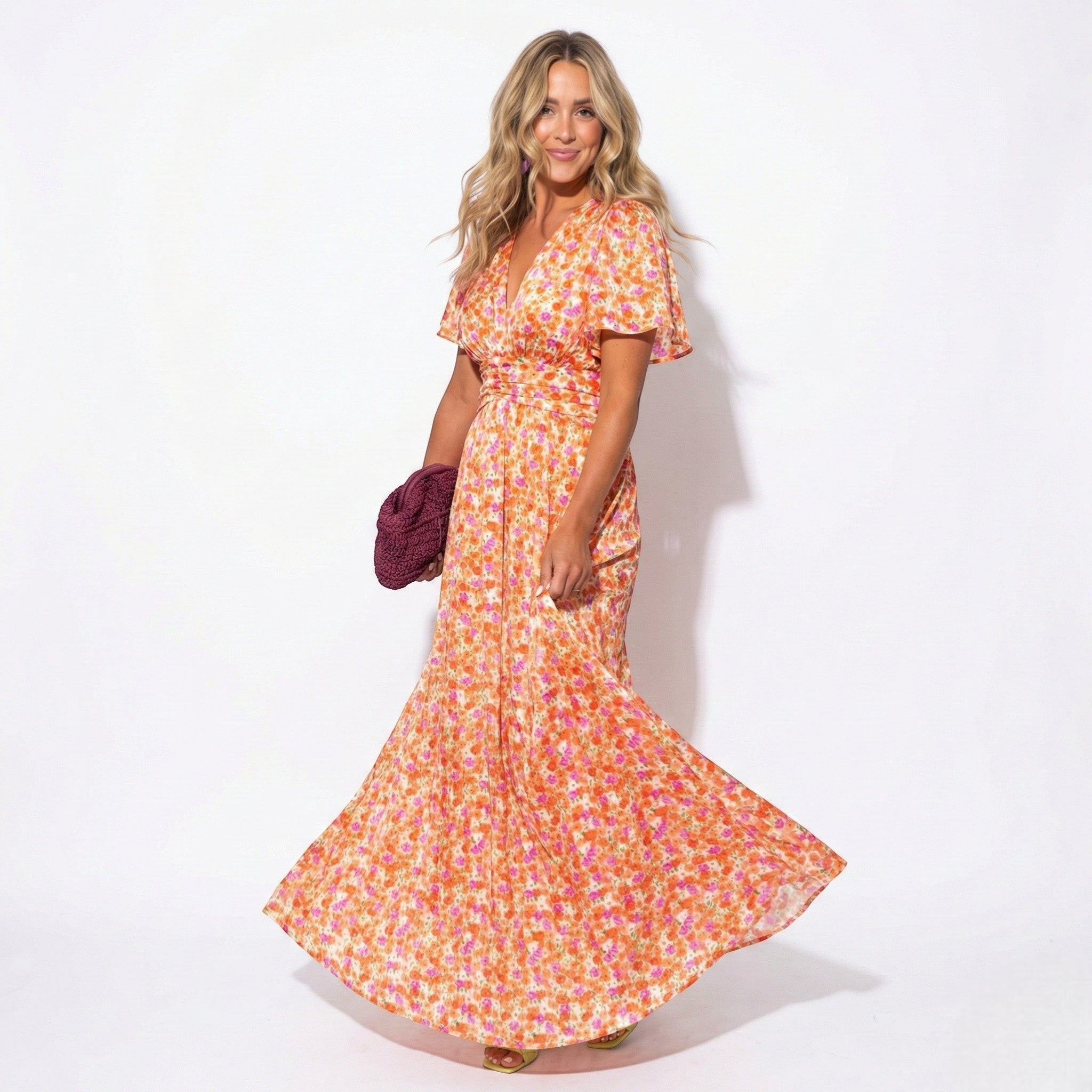 Daisy - Women's Floral Maxi Dress with V-Neck and Flutter Sleeves