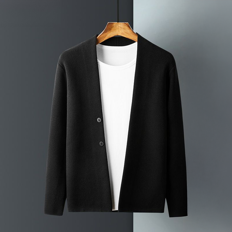 Bryce - Lightweight Cardigan with Elegant Cut