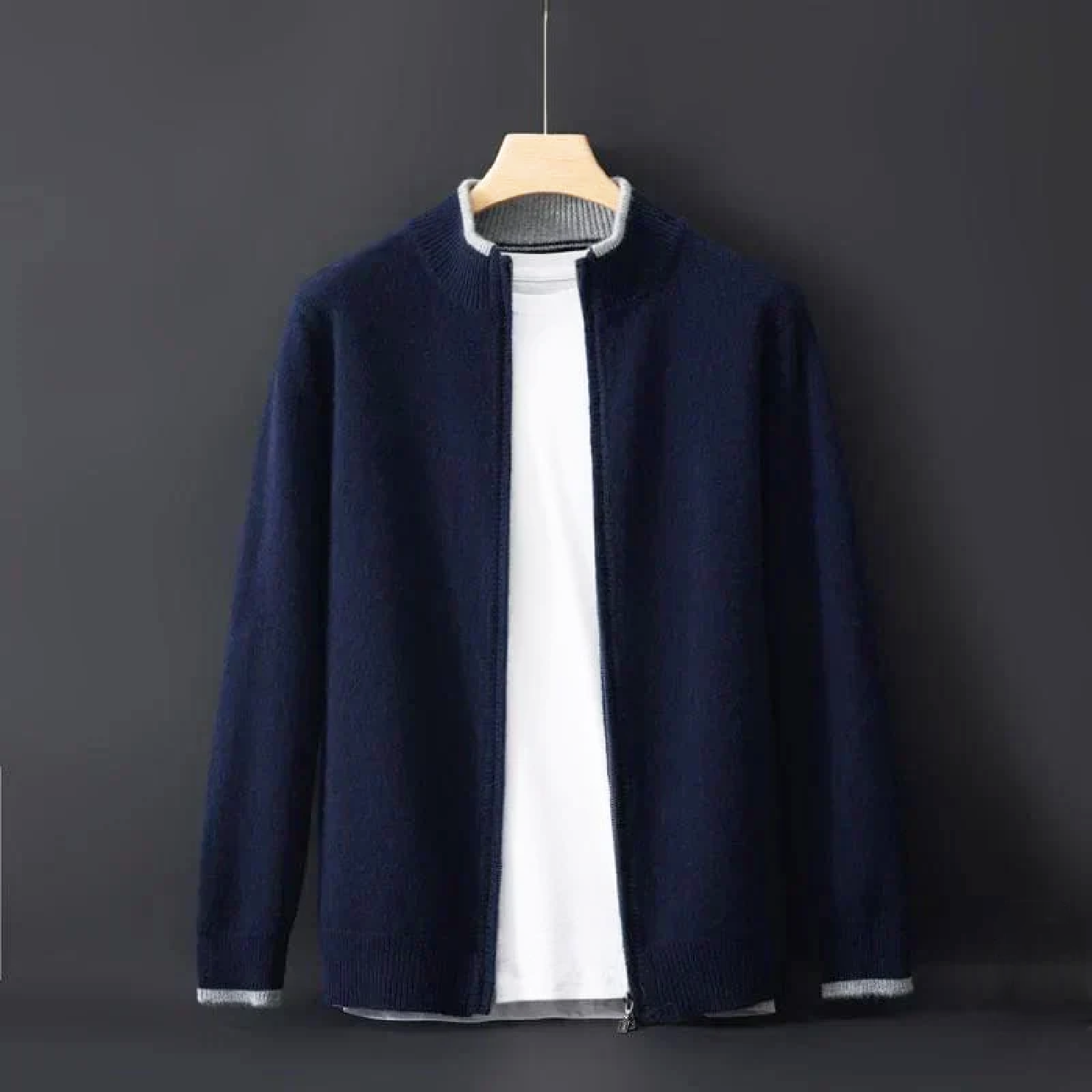 Jonas - Lightweight Zip-Up Cardigan