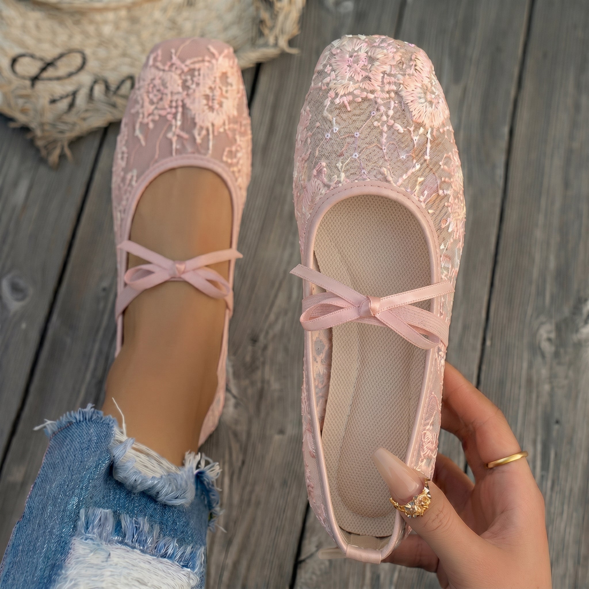 Ellie - Women's Floral Bow Detail Square Toe Mary Jane Flats