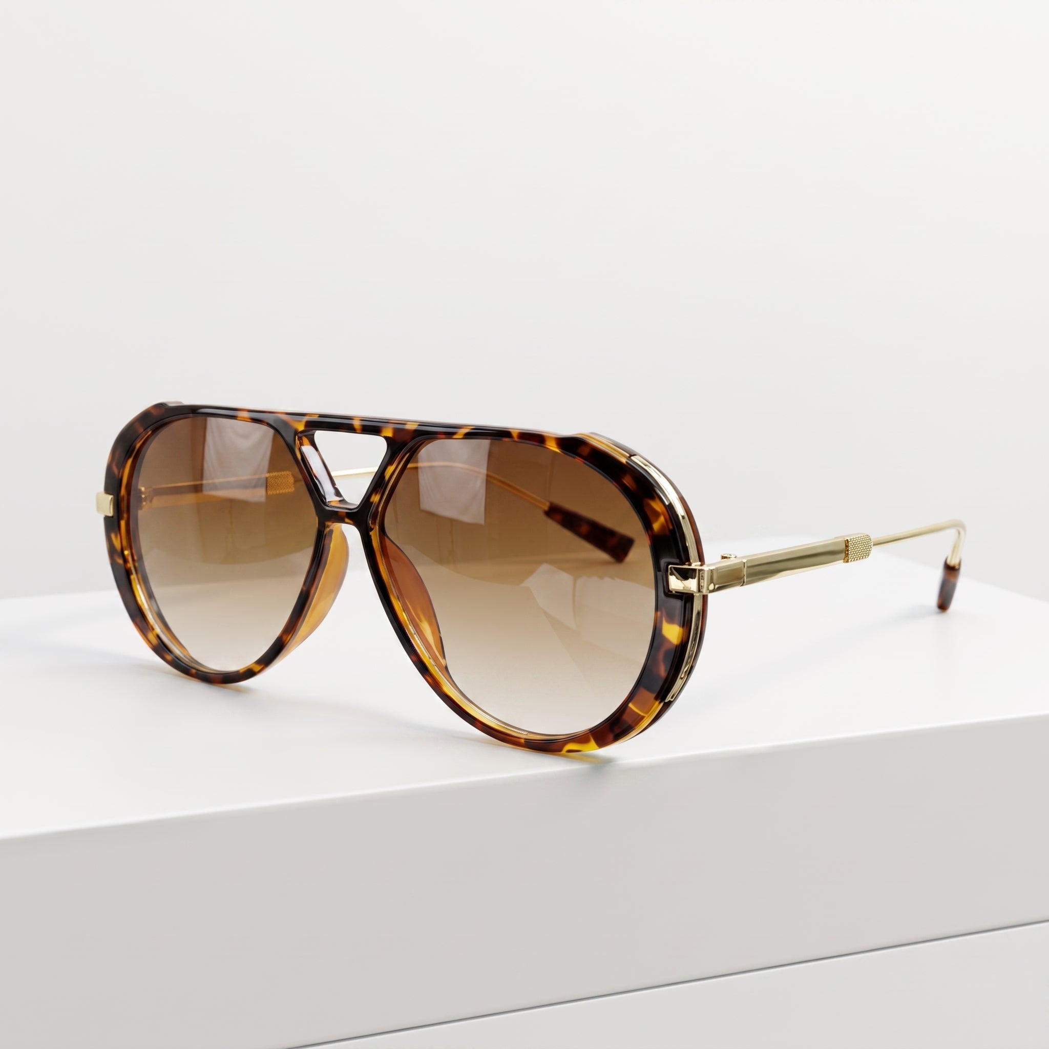 Sophie - Women's Summer Tortoiseshell Gradient Sunglasses