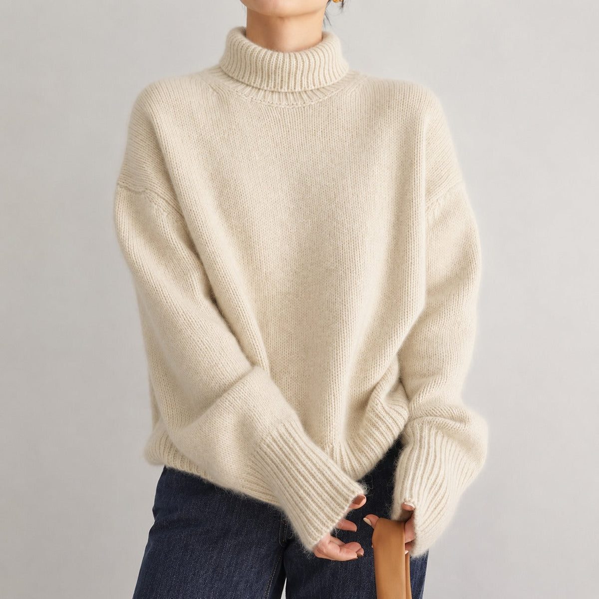 Sophie - Women's Turtleneck Oversized Knit Sweater with Ribbed Cuffs