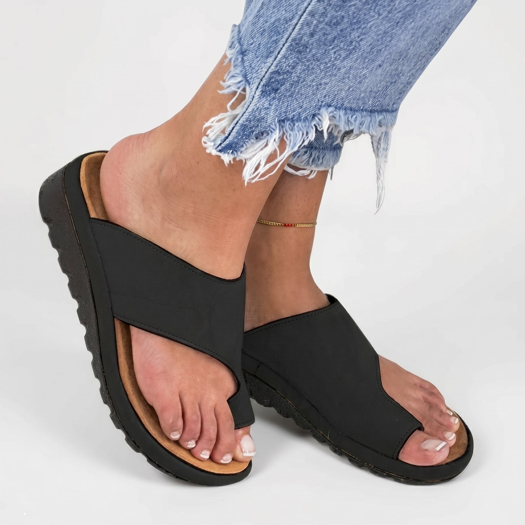 Alice - Women's Orthopaedic Toe-Post Wedge Sandals - Sandals - Black - Parker&Brooks
