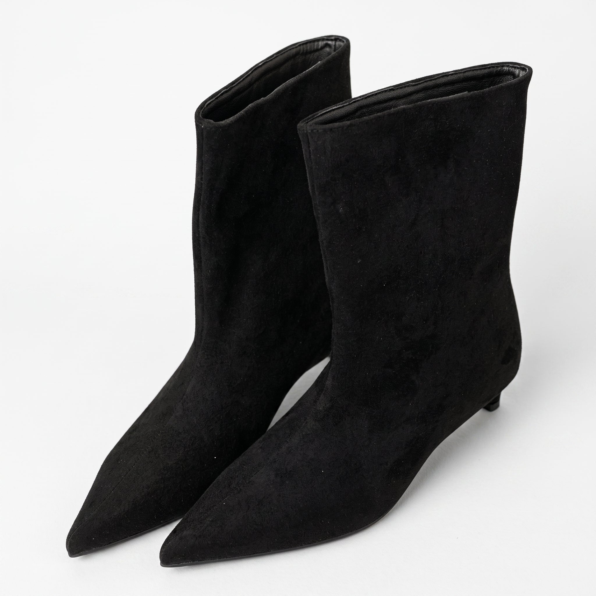 Alice - Women's Pointed Toe Kitten Heel Ankle Boots - Boots - Black - Parker&Brooks