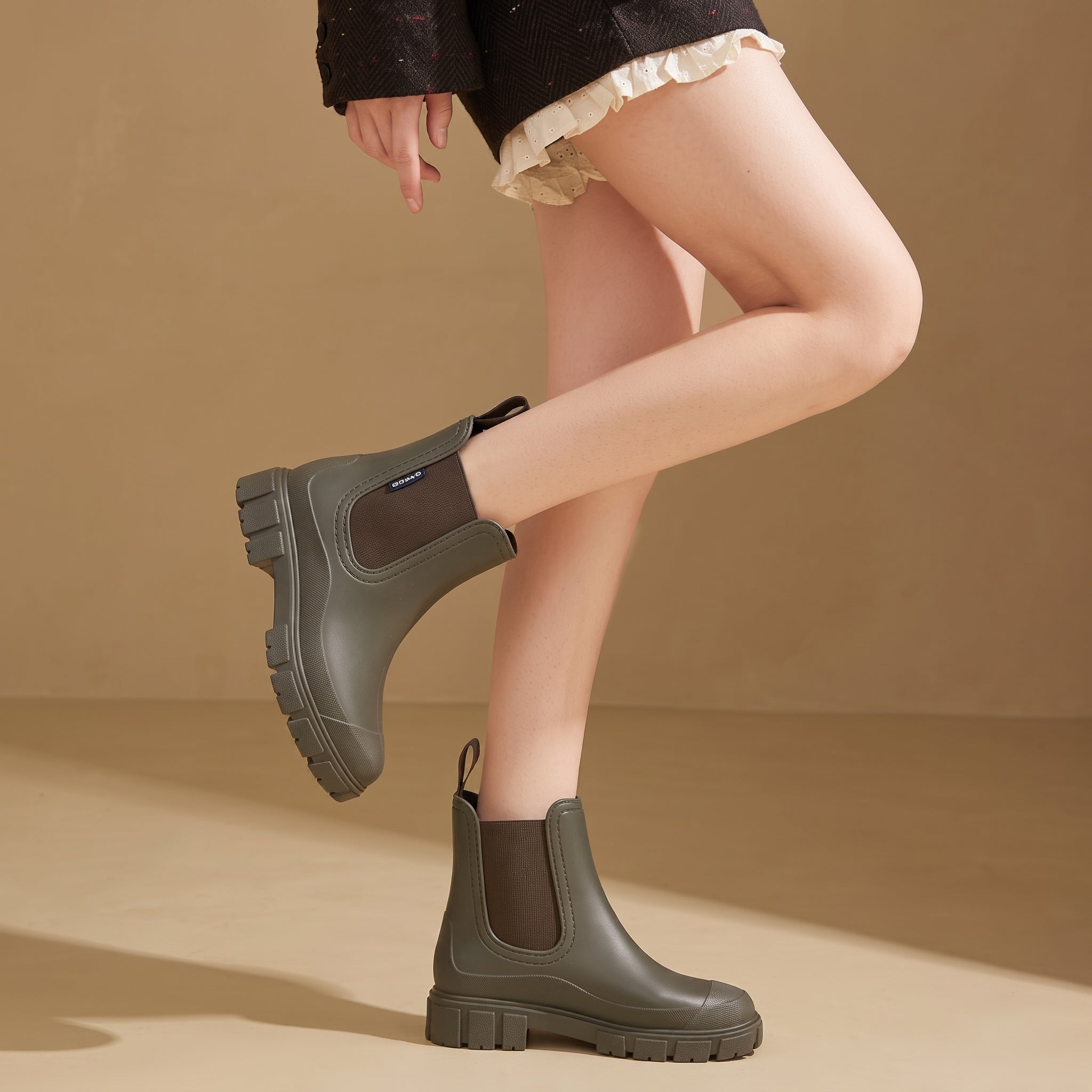 Alice - Women's Waterproof Elastic Panel Chelsea Boots - Boots - Olive Green - Parker&Brooks