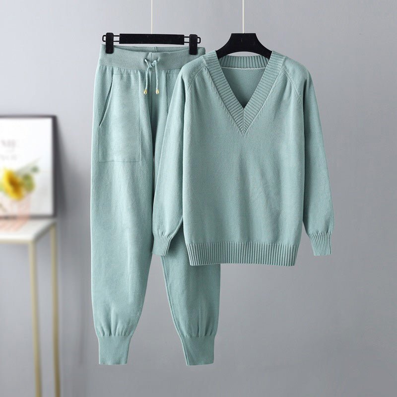 Sophie – Soft Knit Set with V-Neck