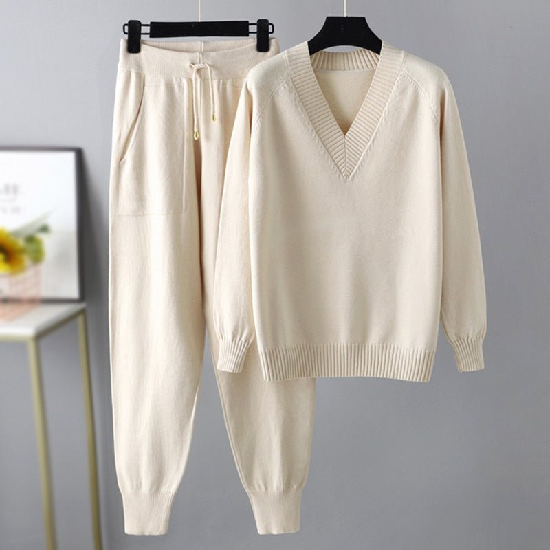 Sophie – Soft Knit Set with V-Neck