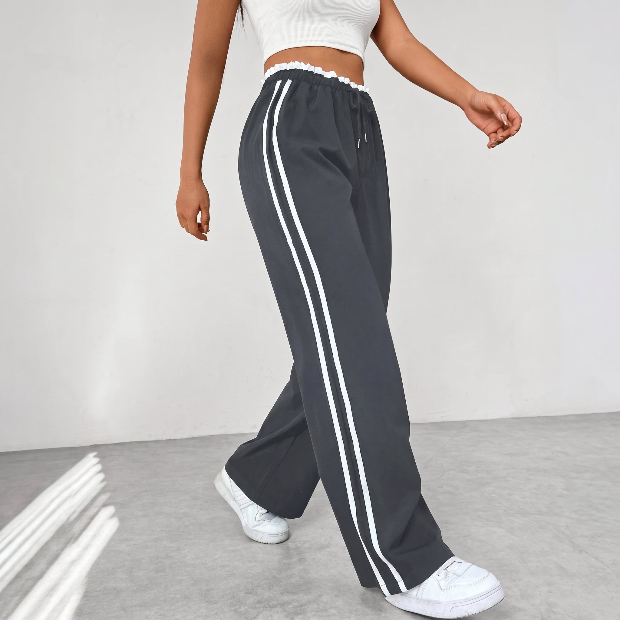 Beatrice - Women's High-Waisted Wide-Leg Joggers - Joggers - Gray - Parker&Brooks
