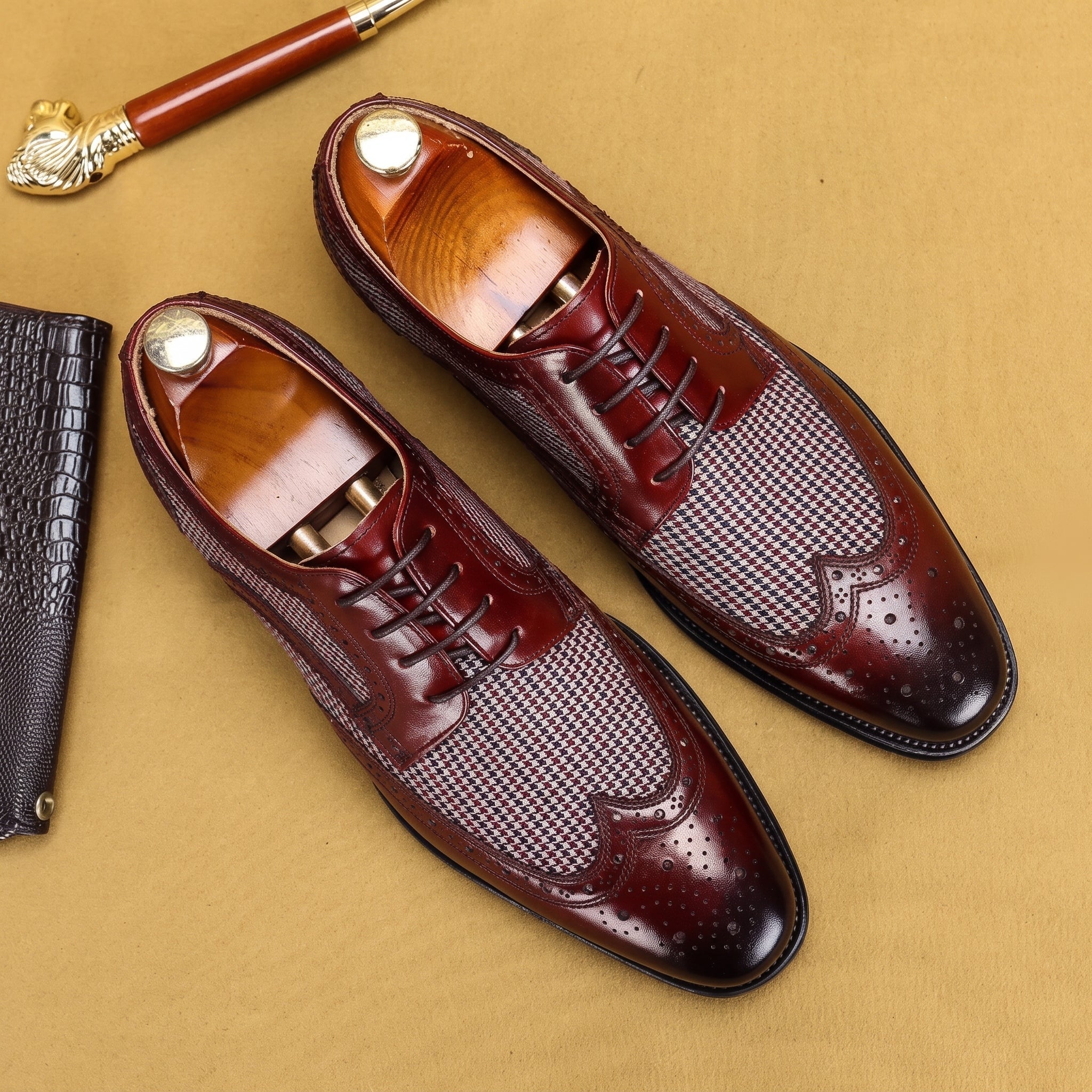 Benjamin - Casual Men's Wingtip Brogue Derby Shoes - Shoes - Red - Parker&Brooks