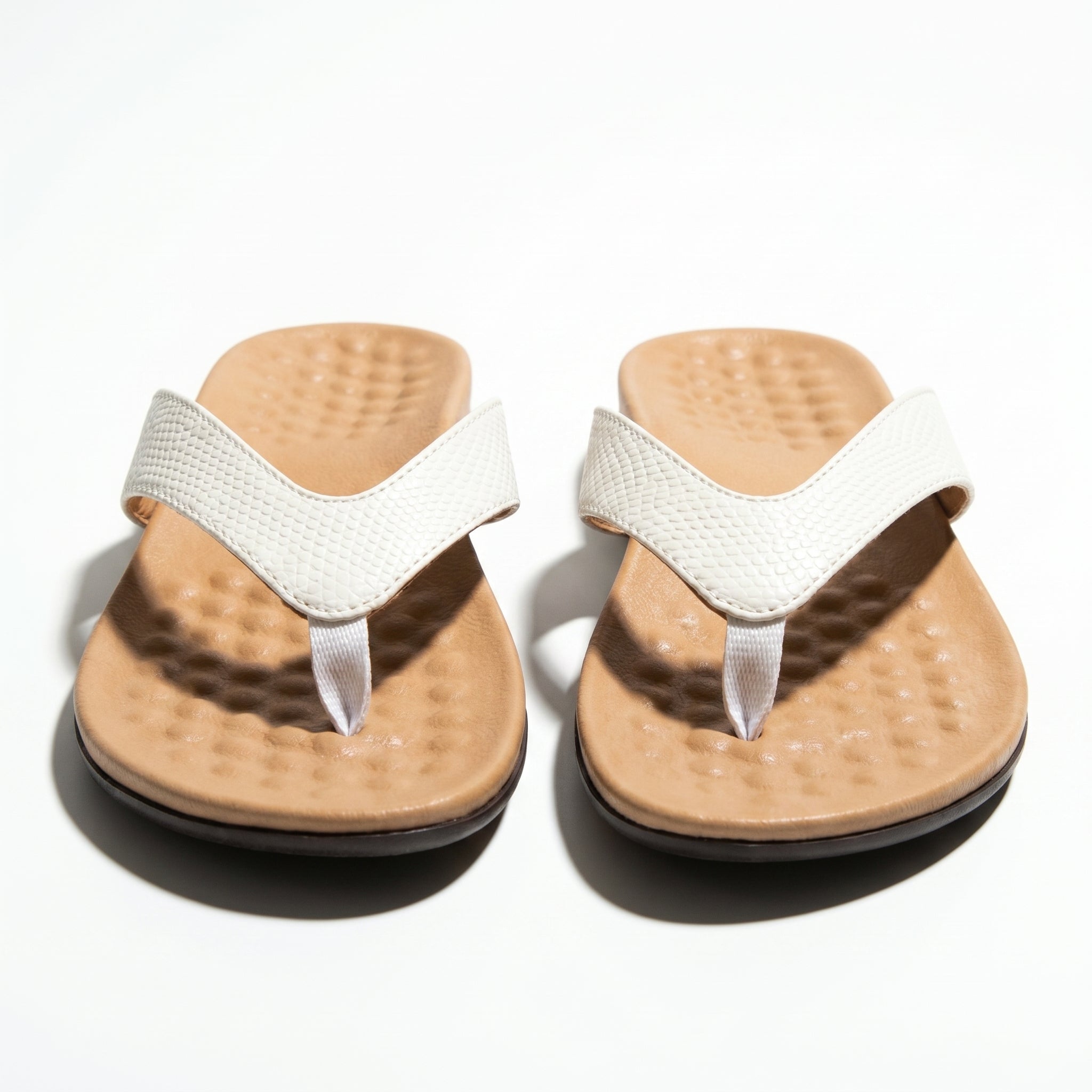 Chloe - Women's Orthopedic Flat Sandals - Sandal - White - Parker&Brooks