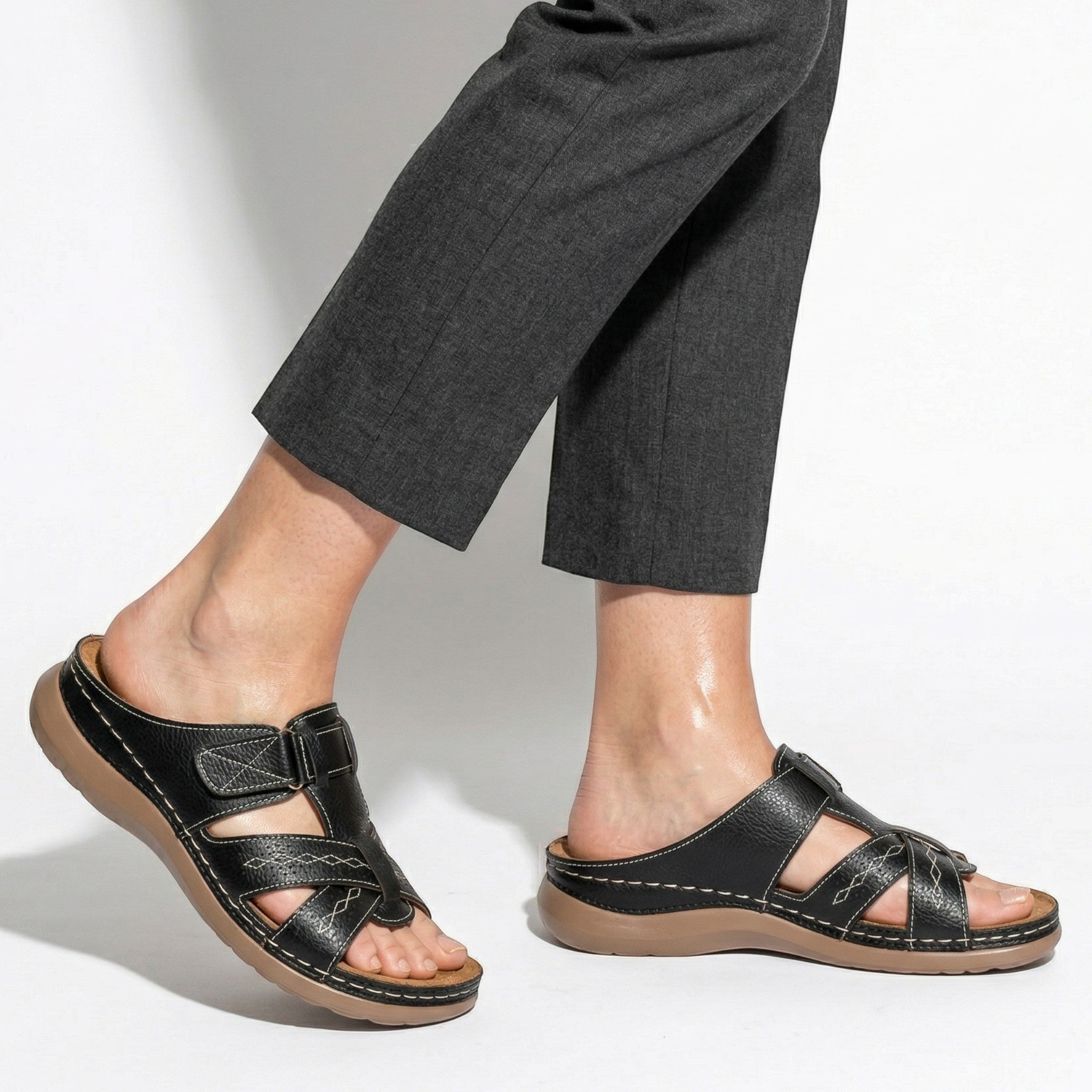 Claire - Women's Orthopedic Strap Sandals - Sandals - Black - Parker&Brooks