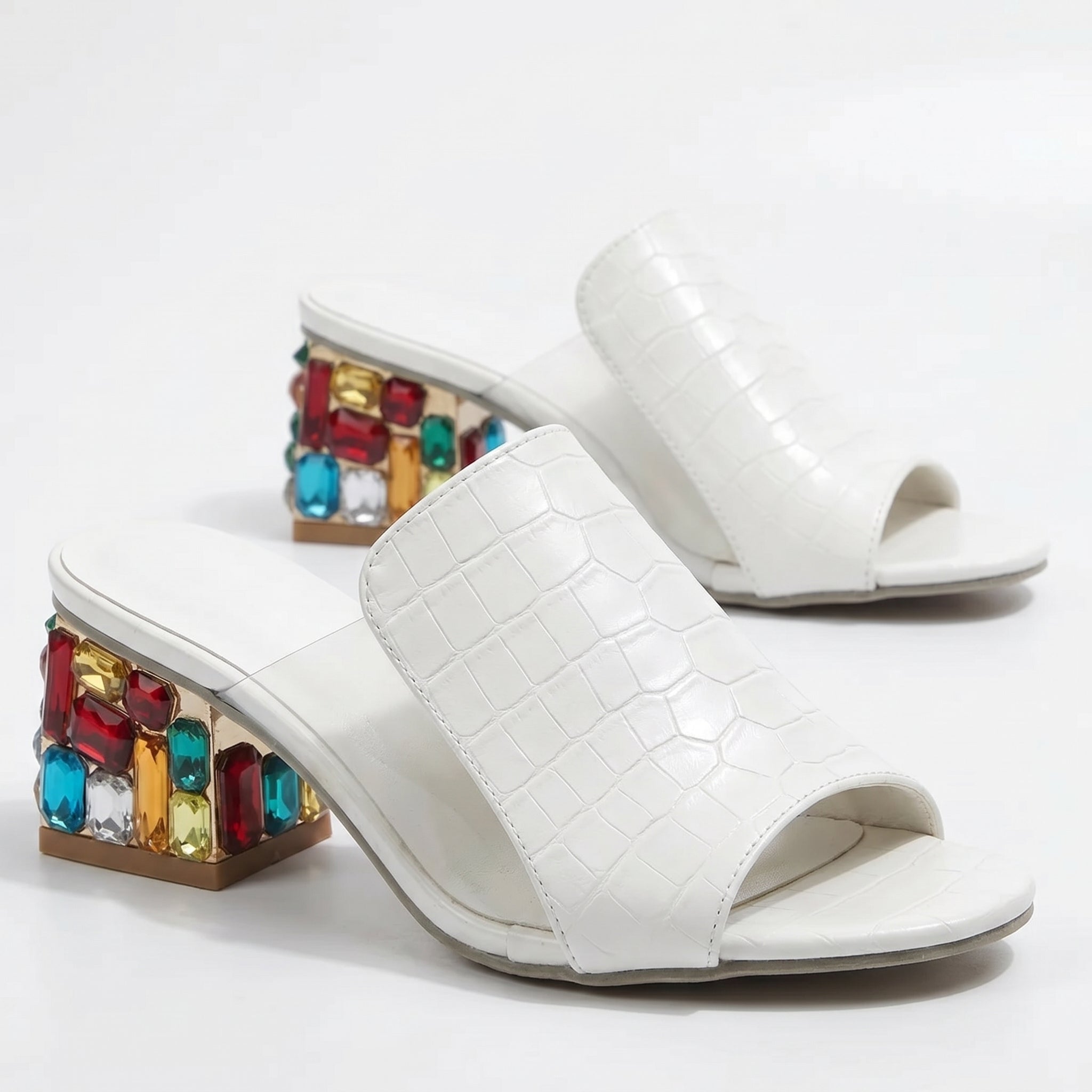 Clara - Women's Block Heel Sandals - Sandals - White - Parker&Brooks