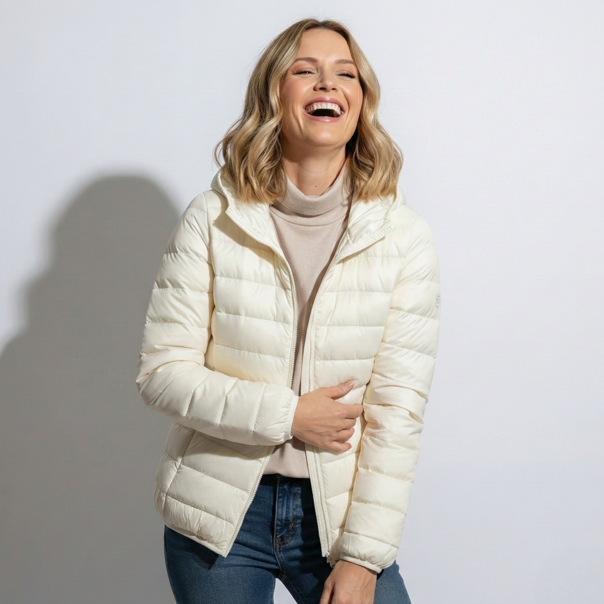 Eleanor - Women's Warm Hooded Puffer Jacket