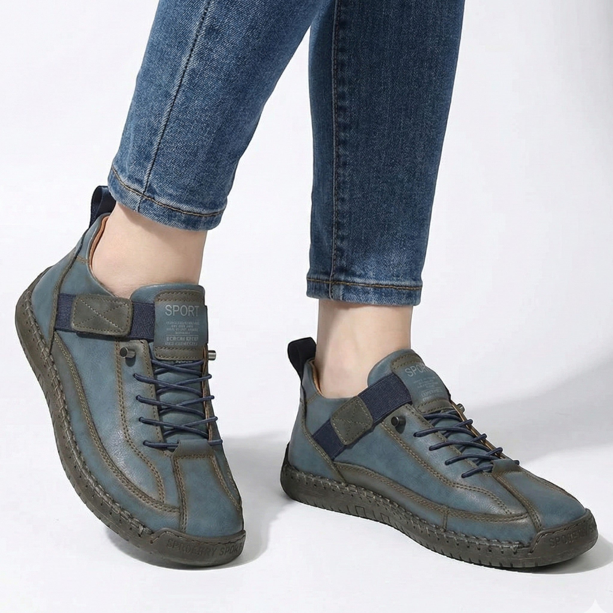 Elodie - Women's Lightweight Sneakers - Sneakers - Navy - Parker&Brooks