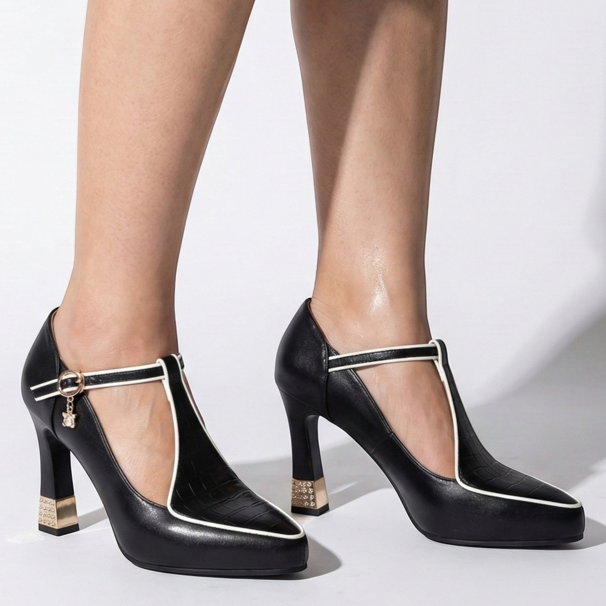 Evie - Women's T - Strap Block Heels - Sandal - Black - Parker&Brooks