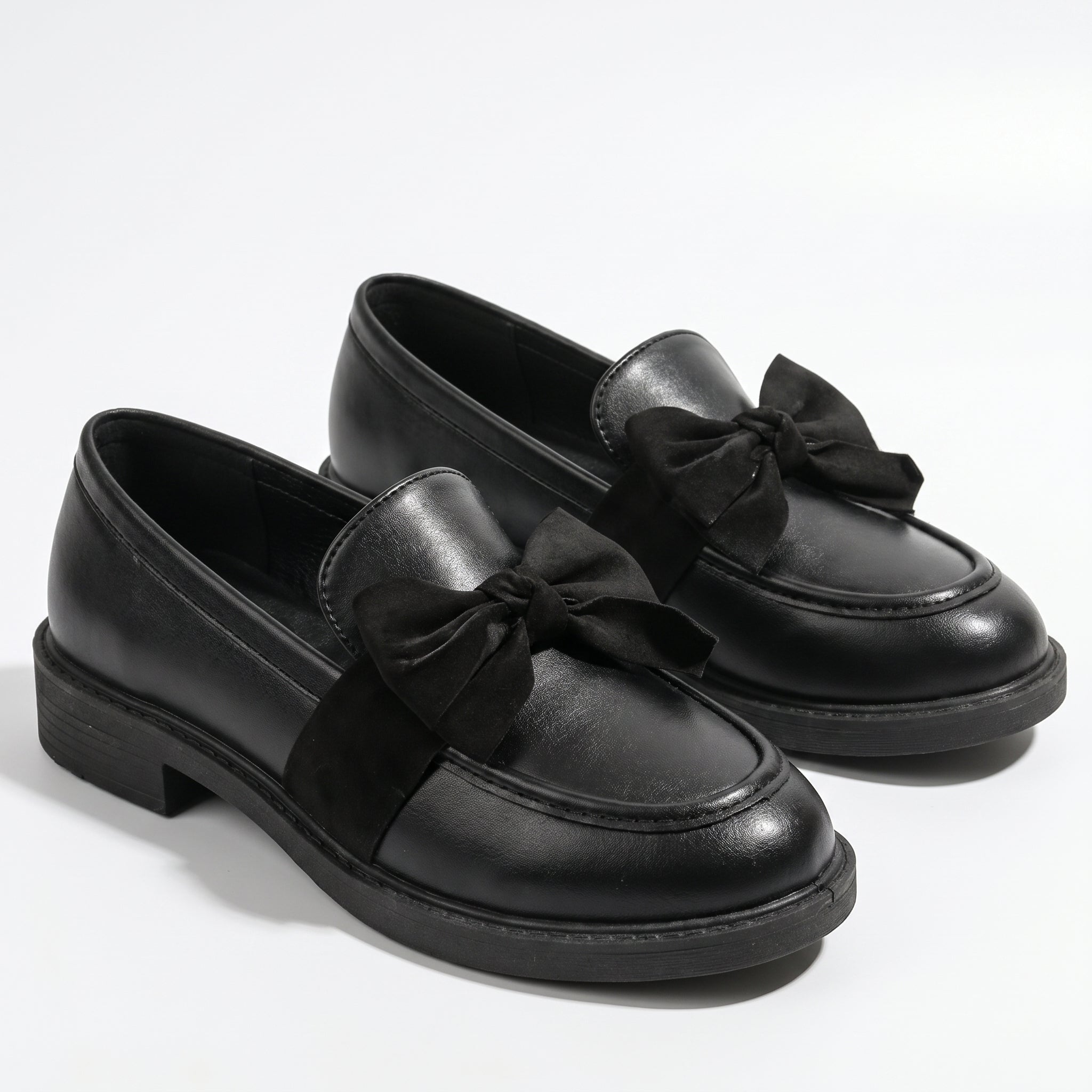 Florence - Women's Platform Loafers with Bow Detail - Loafers - Black - Parker&Brooks
