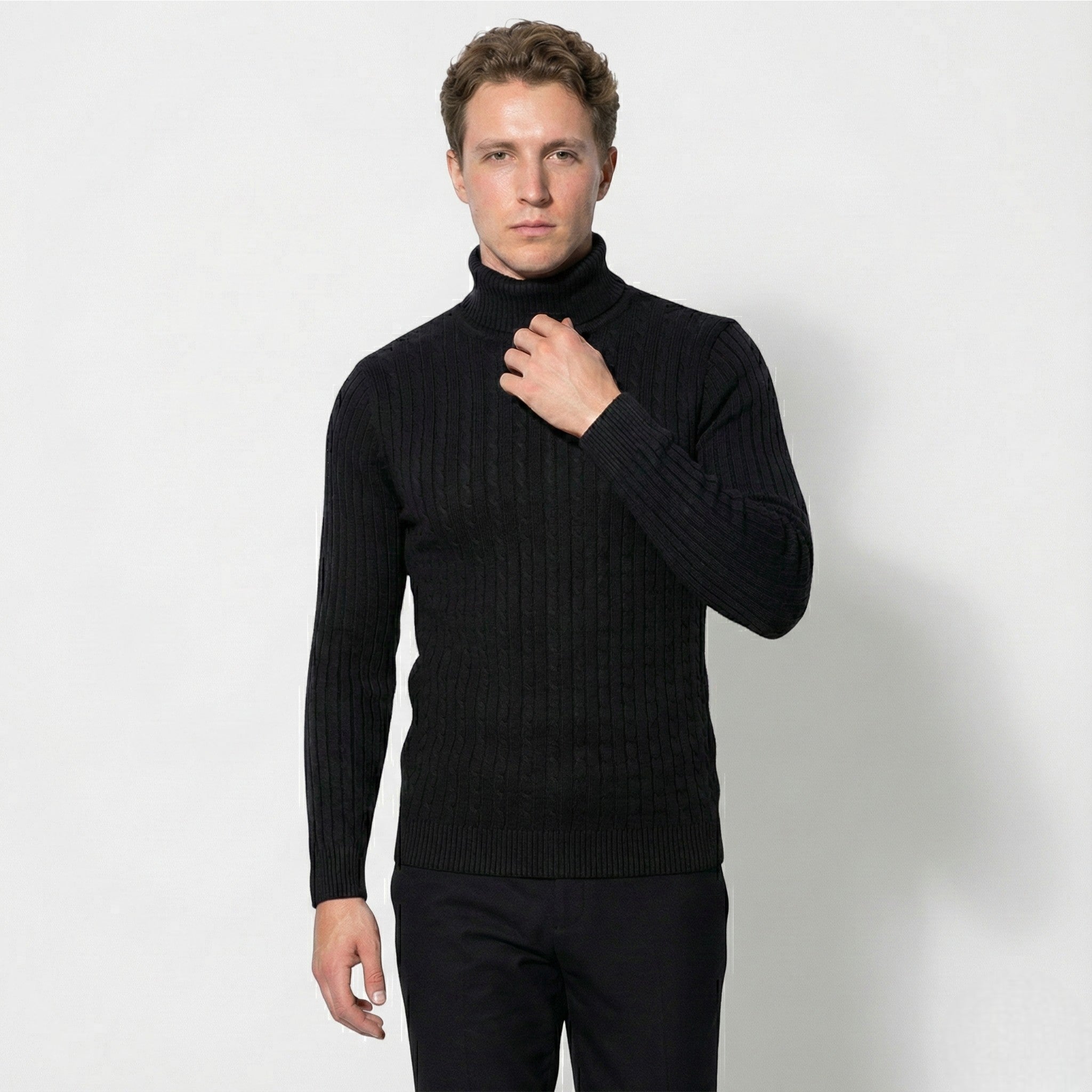 Men's Cable Knit Turtleneck Sweater Made of Wool
