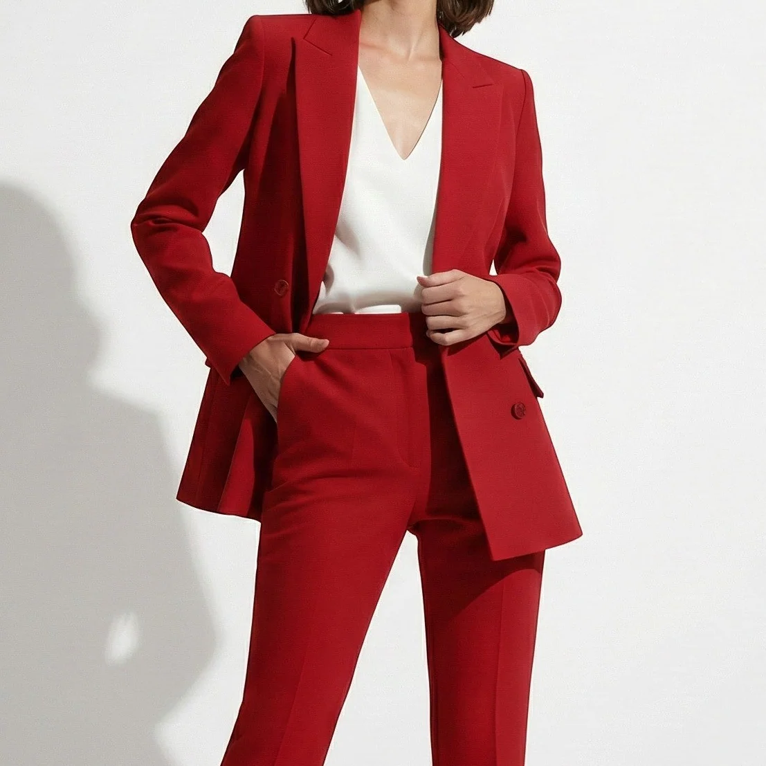 Phoebe – Women’s Tailored Blazer & Slim Trouser