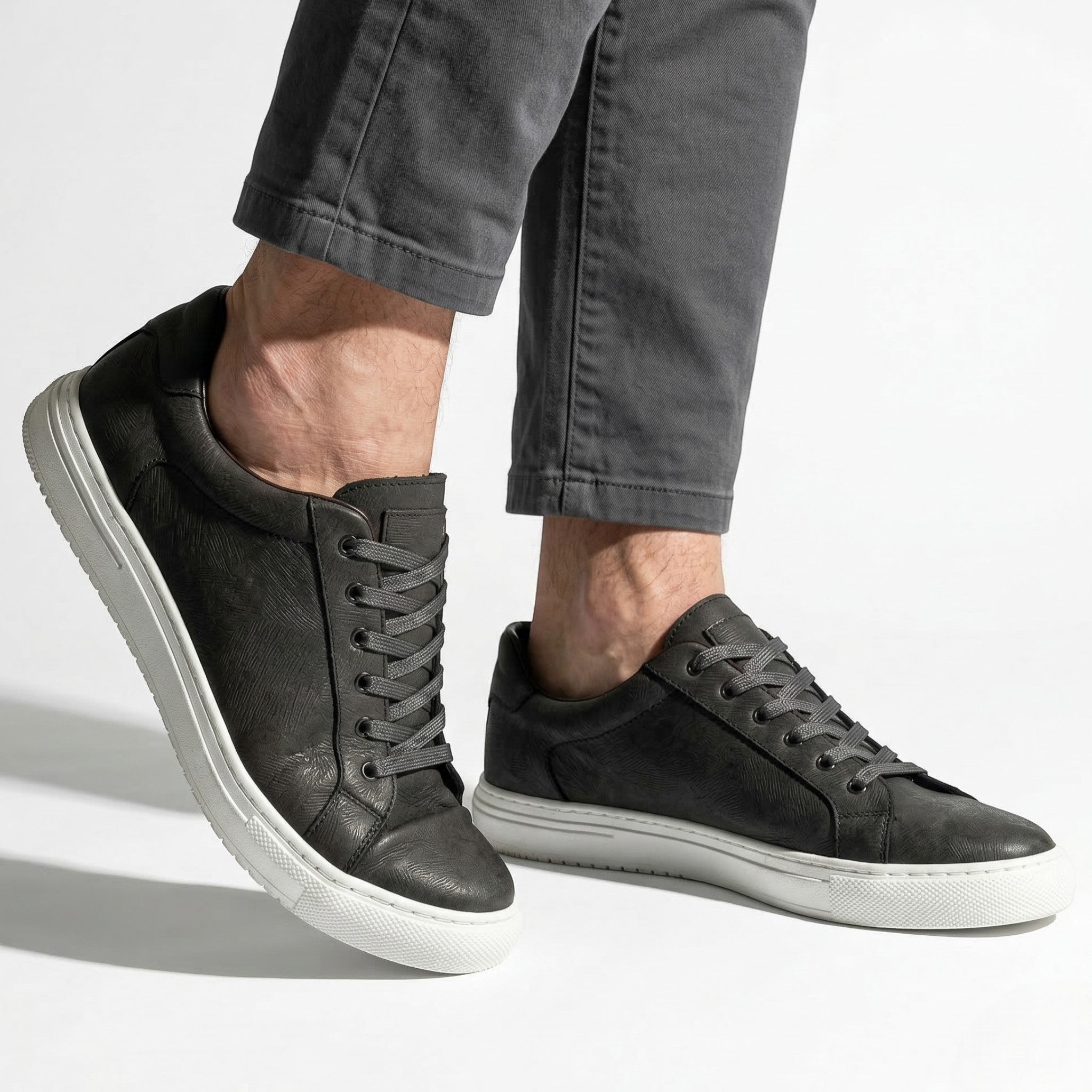 James - Men's Low Top Casual Sneakers - Shoes - Black - Parker&Brooks