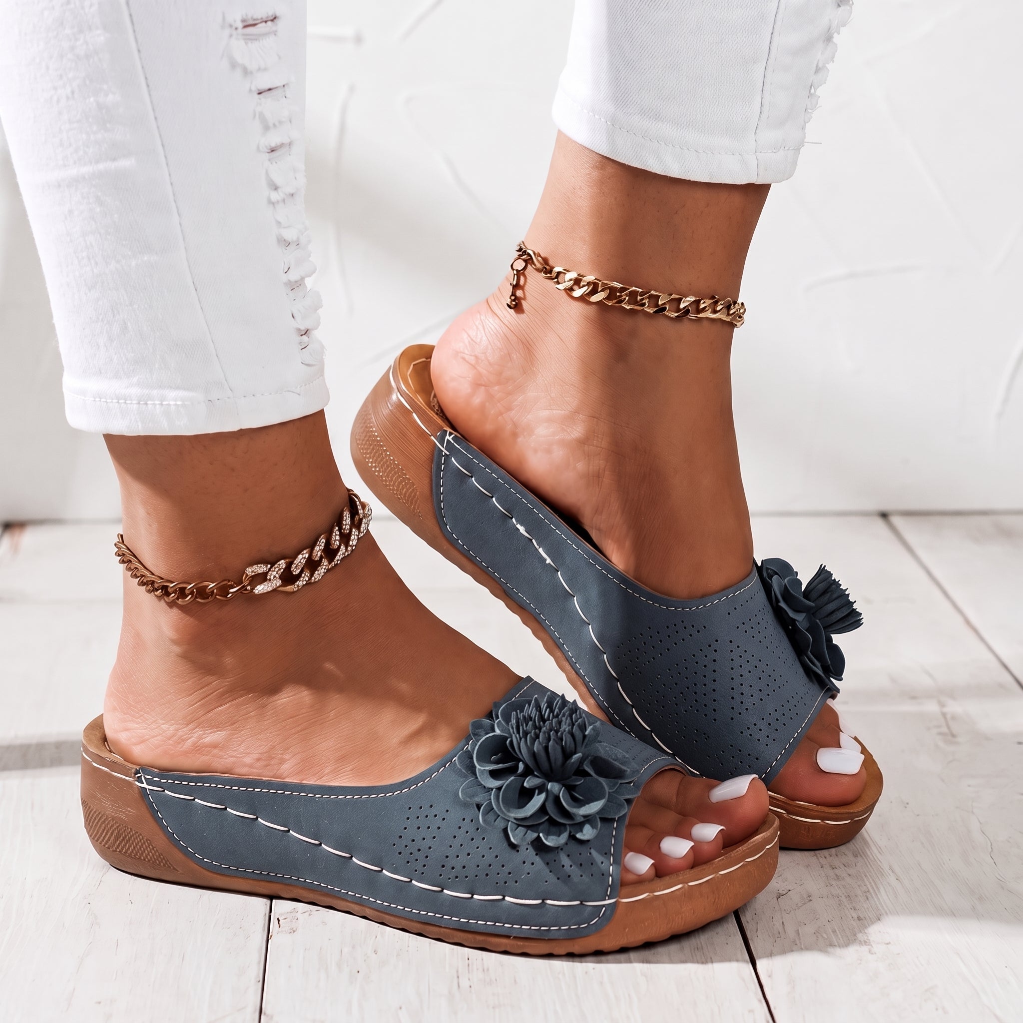 Johanna – Women's Orthopedic Floral Detail Wedge Sandals - Sandals - Blue - Parker&Brooks