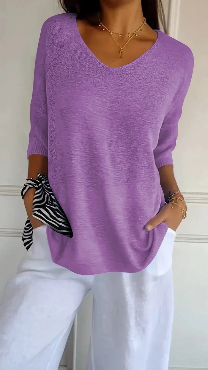 Juna – Elegant V-Neck Knitted Top
