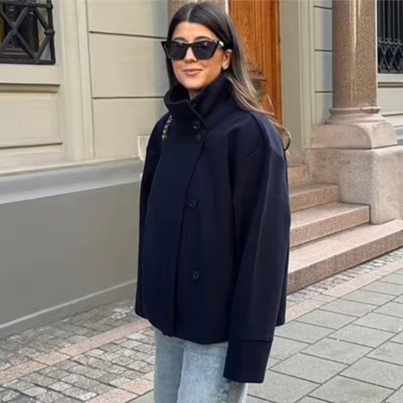 Lena – Short Jacket with Single-Breasted Closure
