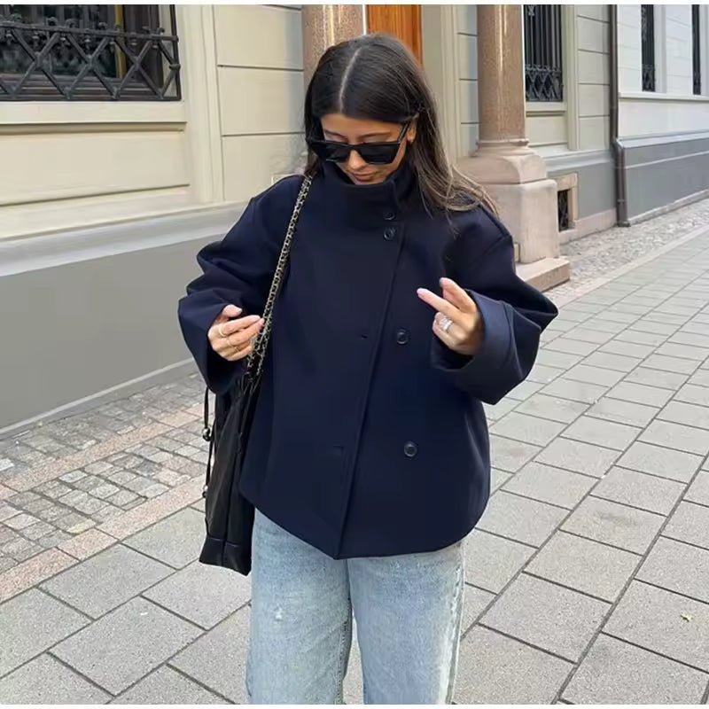 Lena – Short Jacket with Single-Breasted Closure