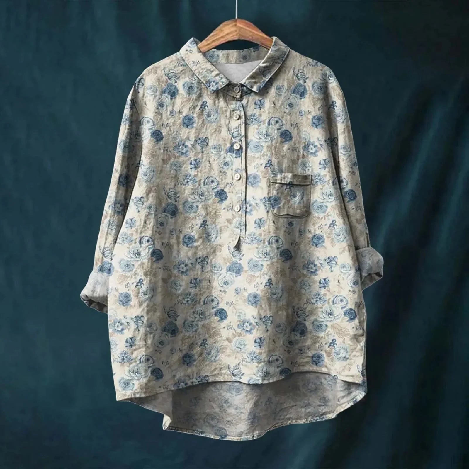 Ninette – Elegant Blouse with Floral Pattern
