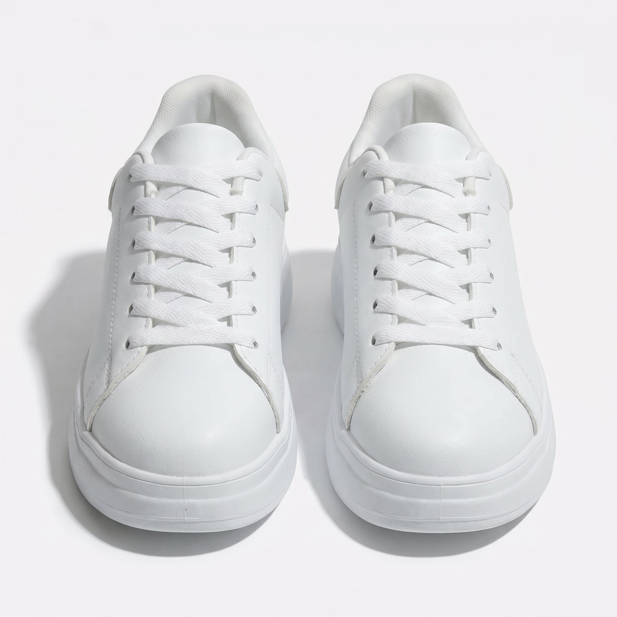 Olivia - Women's Low Top Casual Sneaker - Sneakers - White - Parker&Brooks