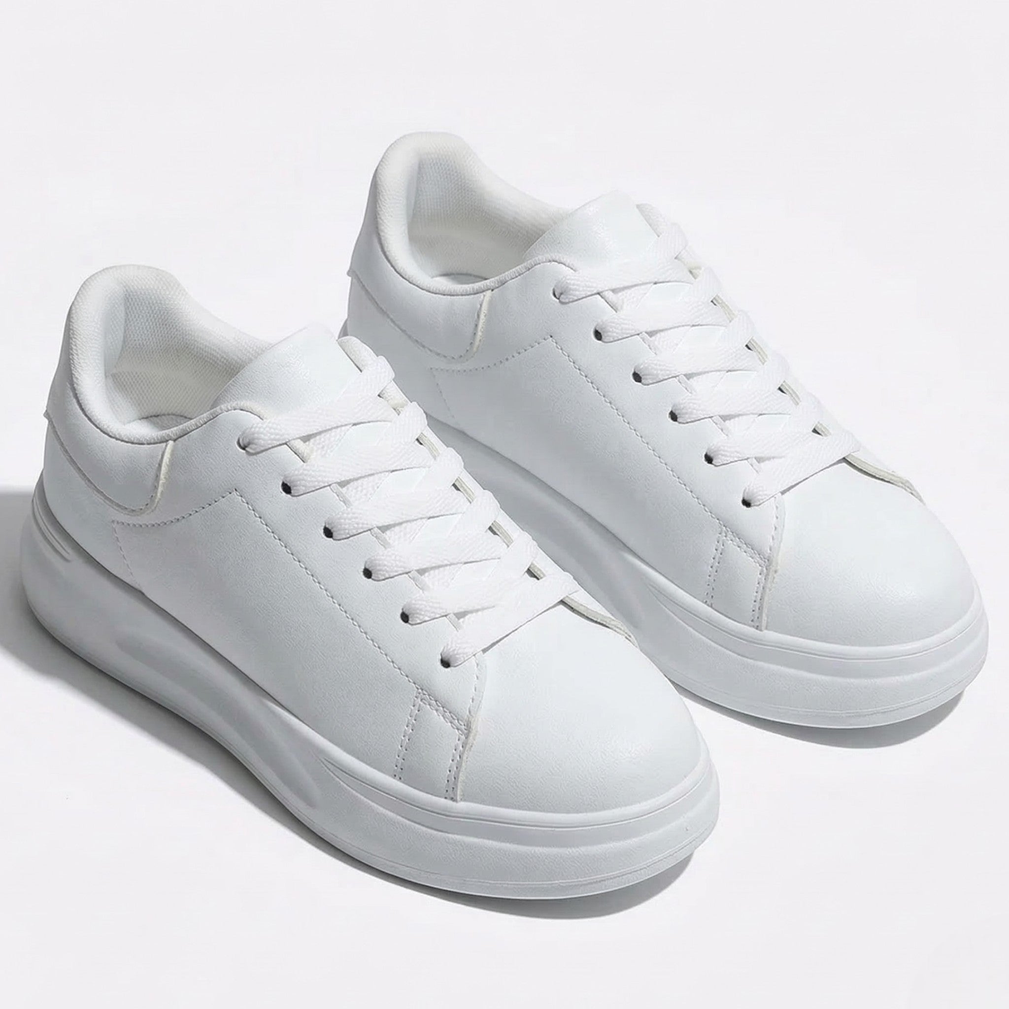 Olivia - Women's Low Top Casual Sneaker - Sneakers - White - Parker&Brooks