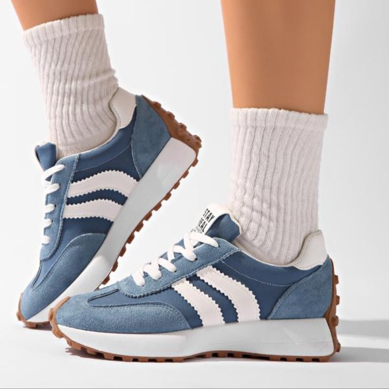 Riley - Women's Retro Chunky Sole Low-Top Sneaker - Sneakers - Blue - Parker&Brooks