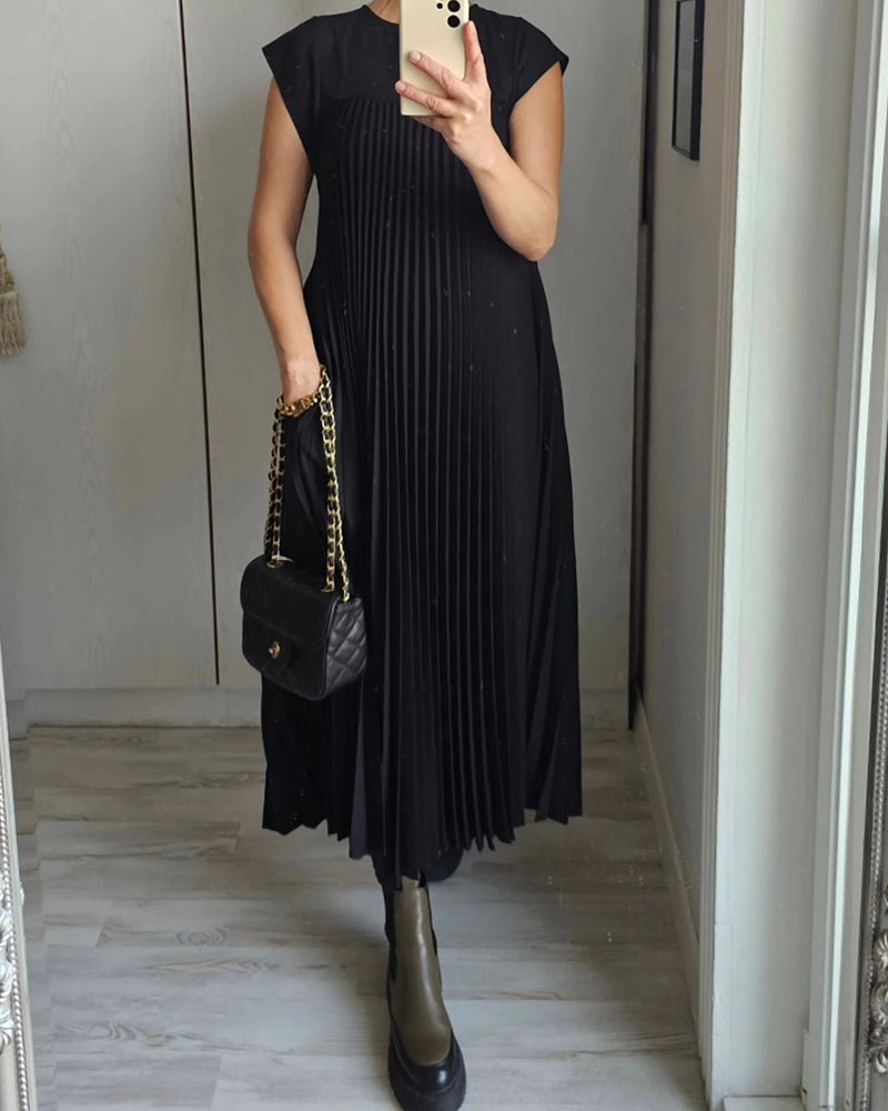 Sabrina – Stylish Pleated Cotton Dress