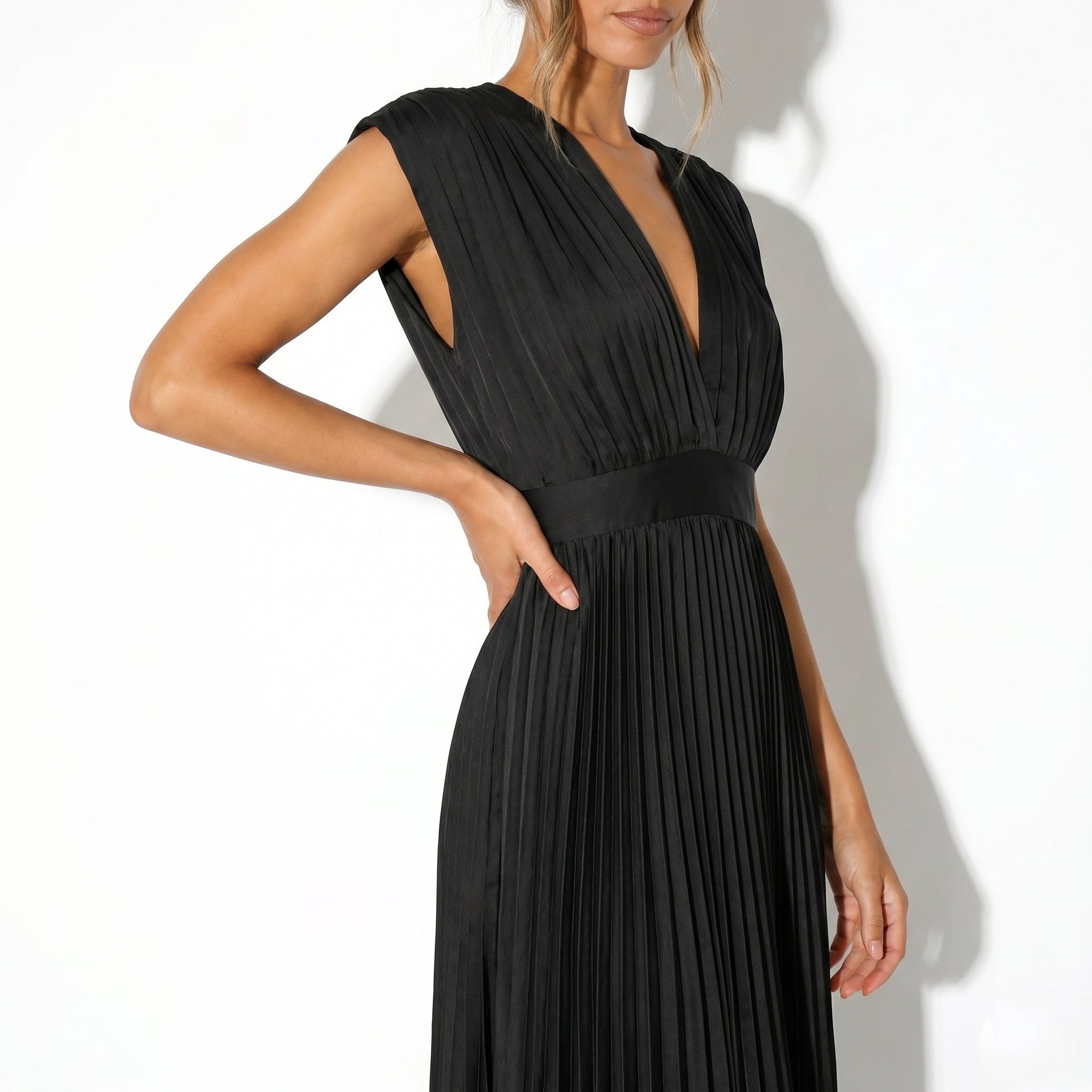 Stella - Women's Pleated Maxi Dress - Dress - Black - Parker&Brooks