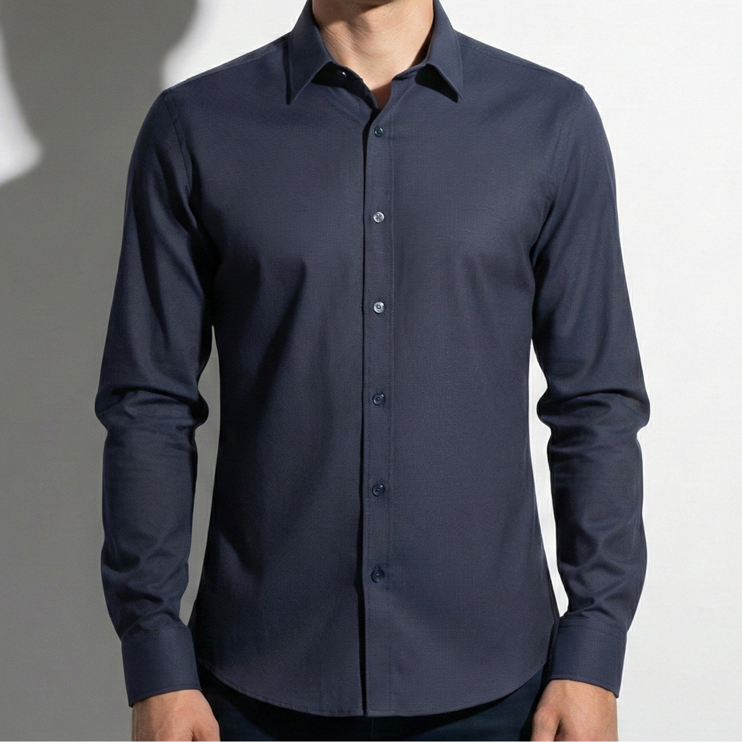 Thomas - Men's Tailored Fit and Comfortable Buttoned Shirt