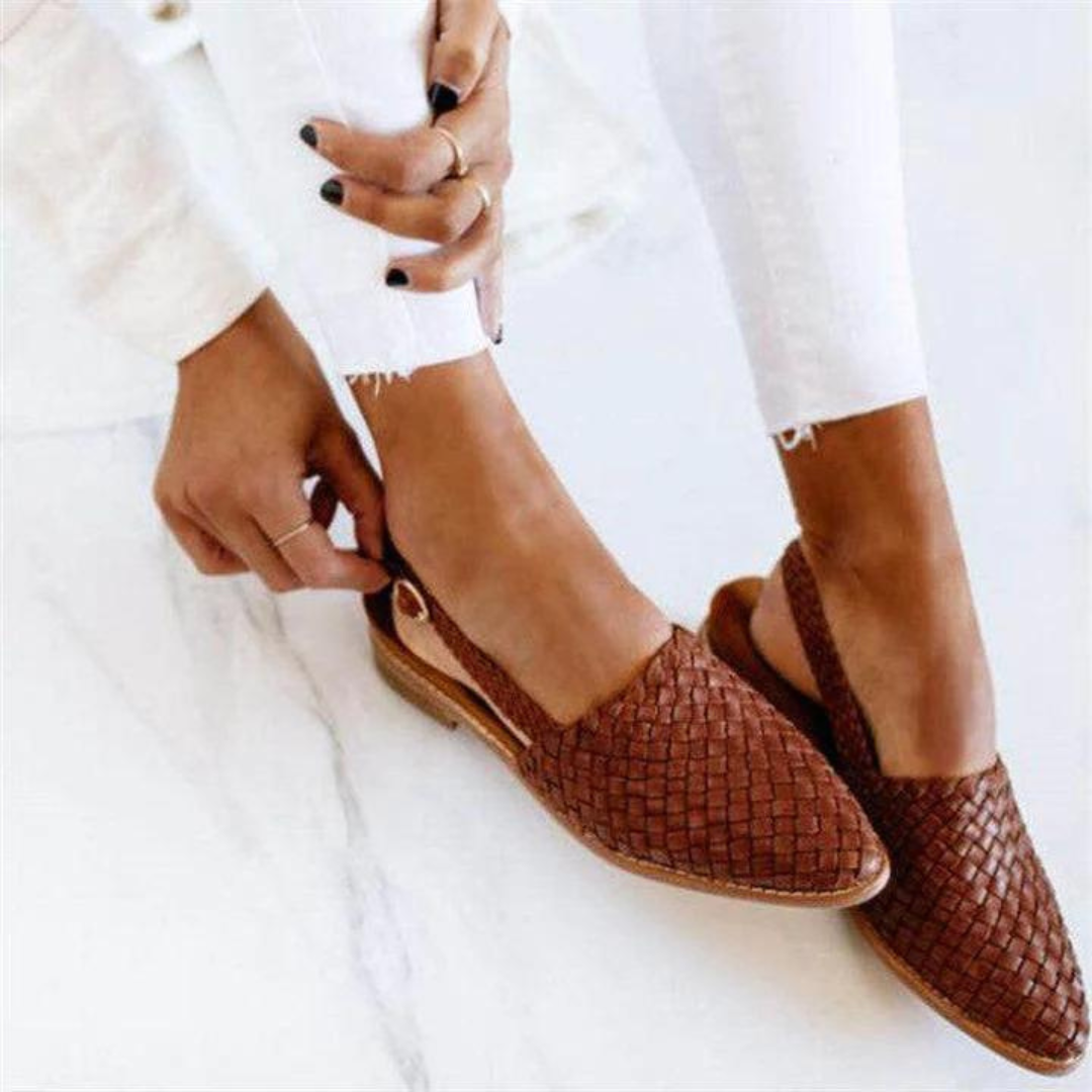 Alea – Handcrafted Elegant Flat Sandals