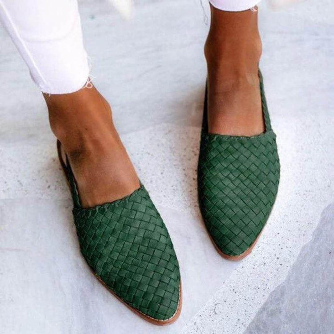 Alea – Handcrafted Elegant Flat Sandals