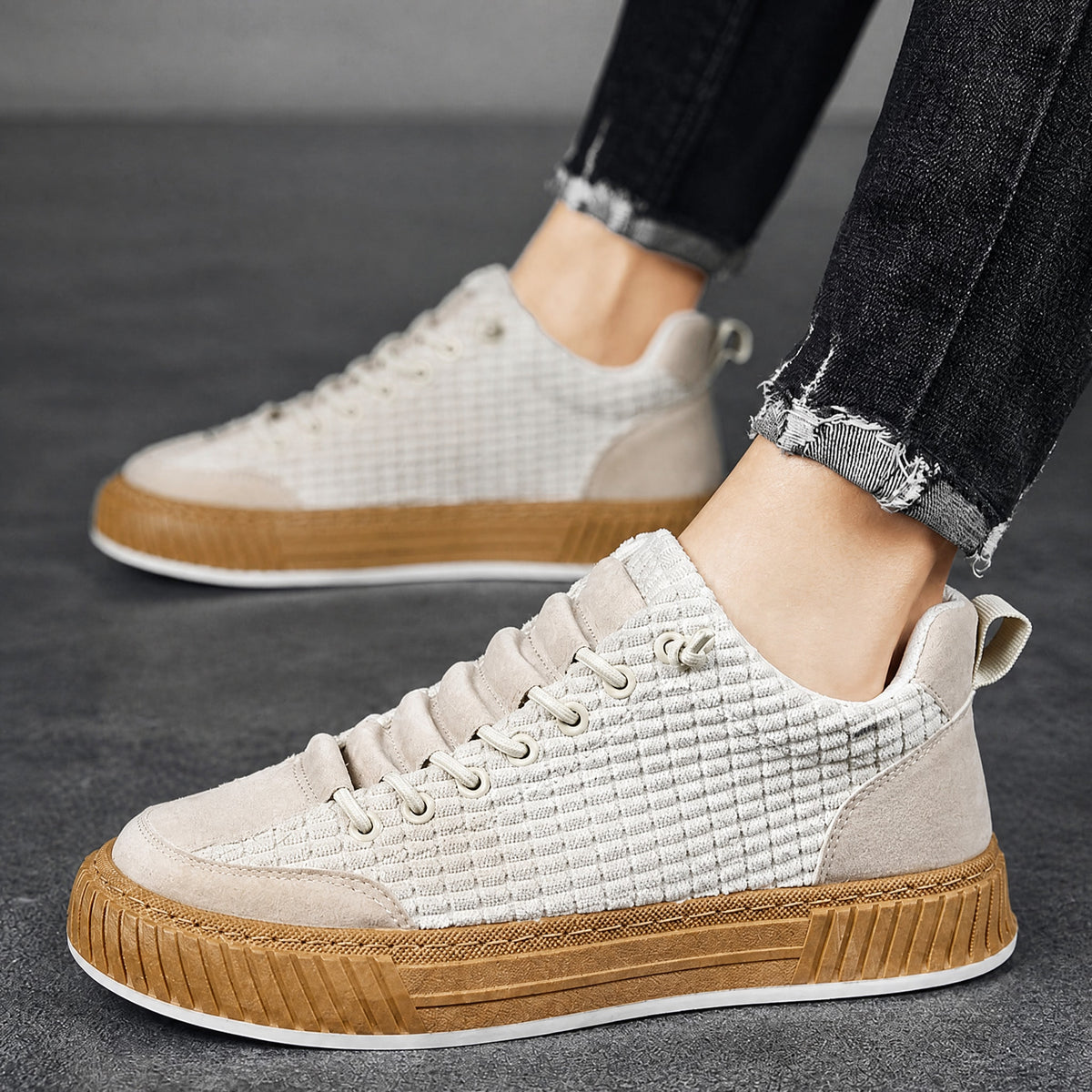 Jonas - Men's Orthopedic Quilted Low-Top Lace-Up Sneakers