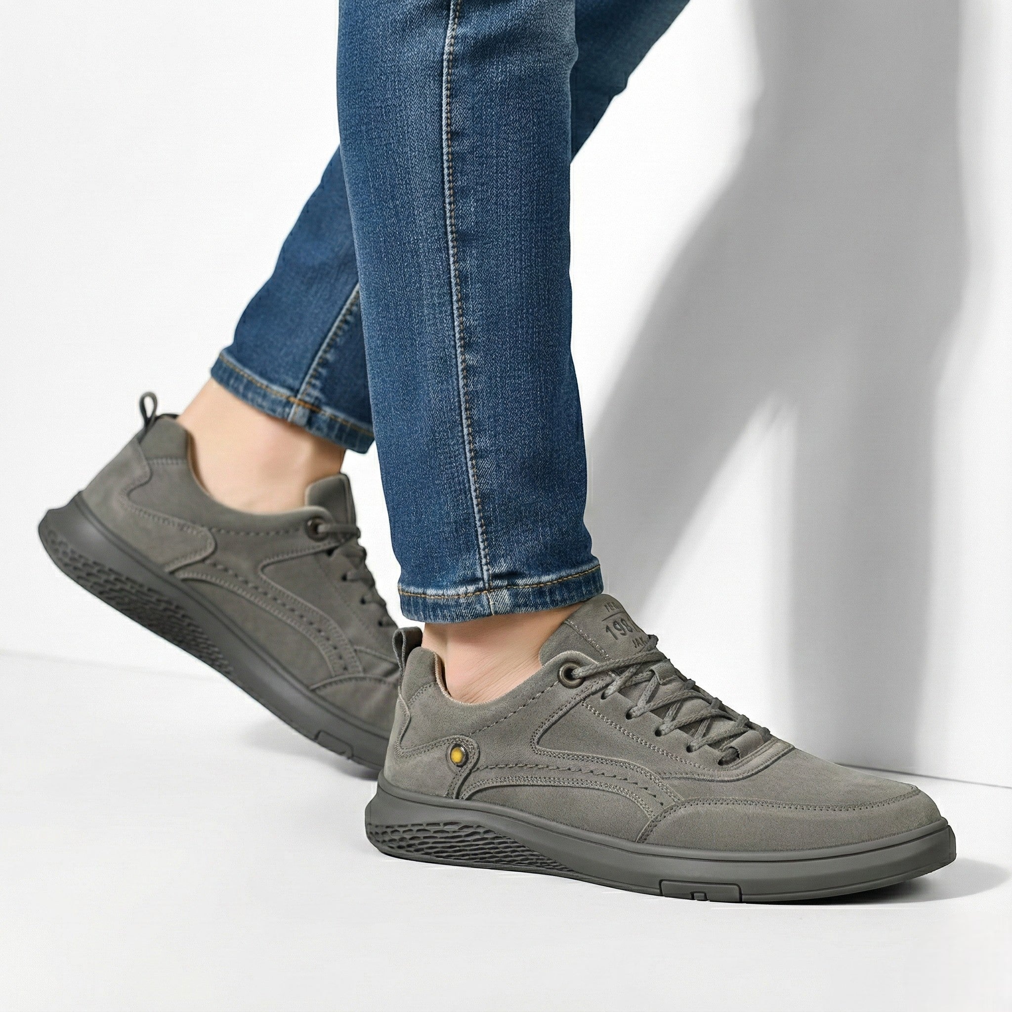 Thomas - Men’s Breathable Suede Sneakers