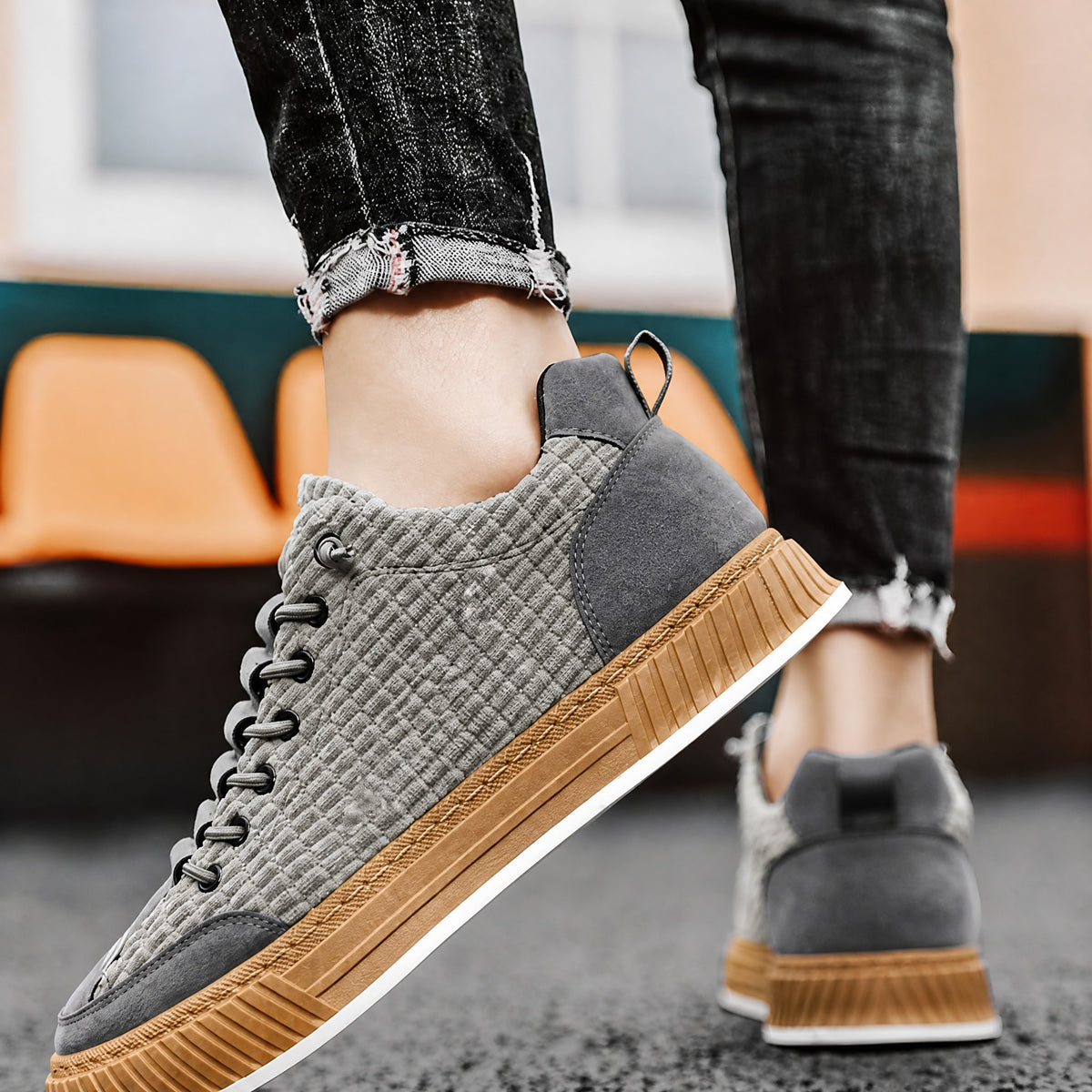 Jonas - Men's Orthopedic Quilted Low-Top Lace-Up Sneakers
