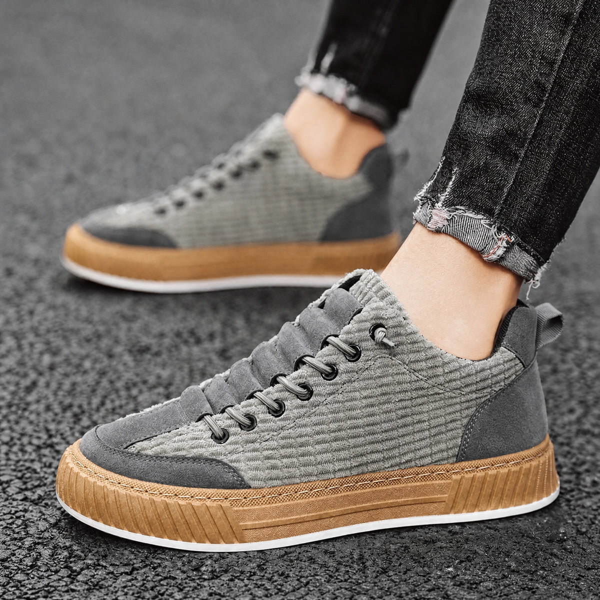 Jonas - Men's Orthopedic Quilted Low-Top Lace-Up Sneakers