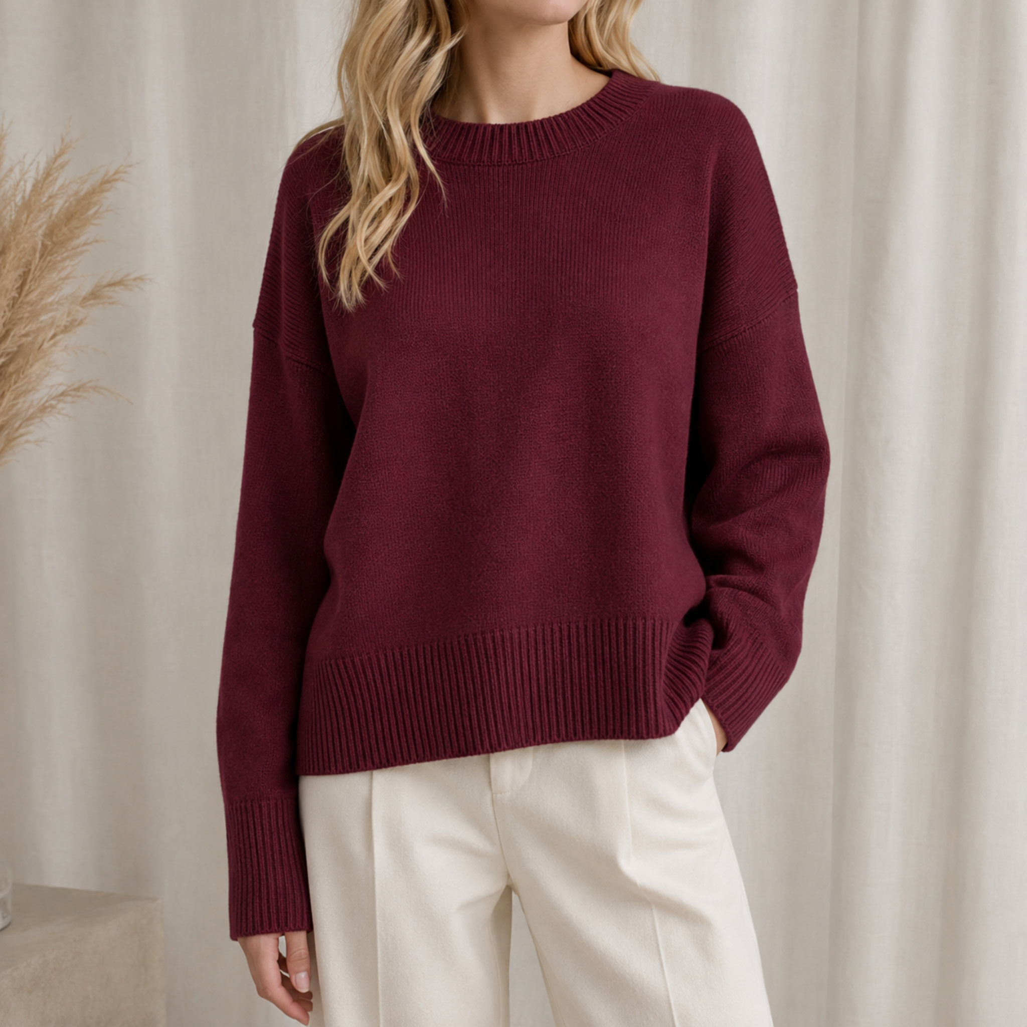 Charlotte - Women's Oversized Crewneck Sweater with Ribbed Cuffs