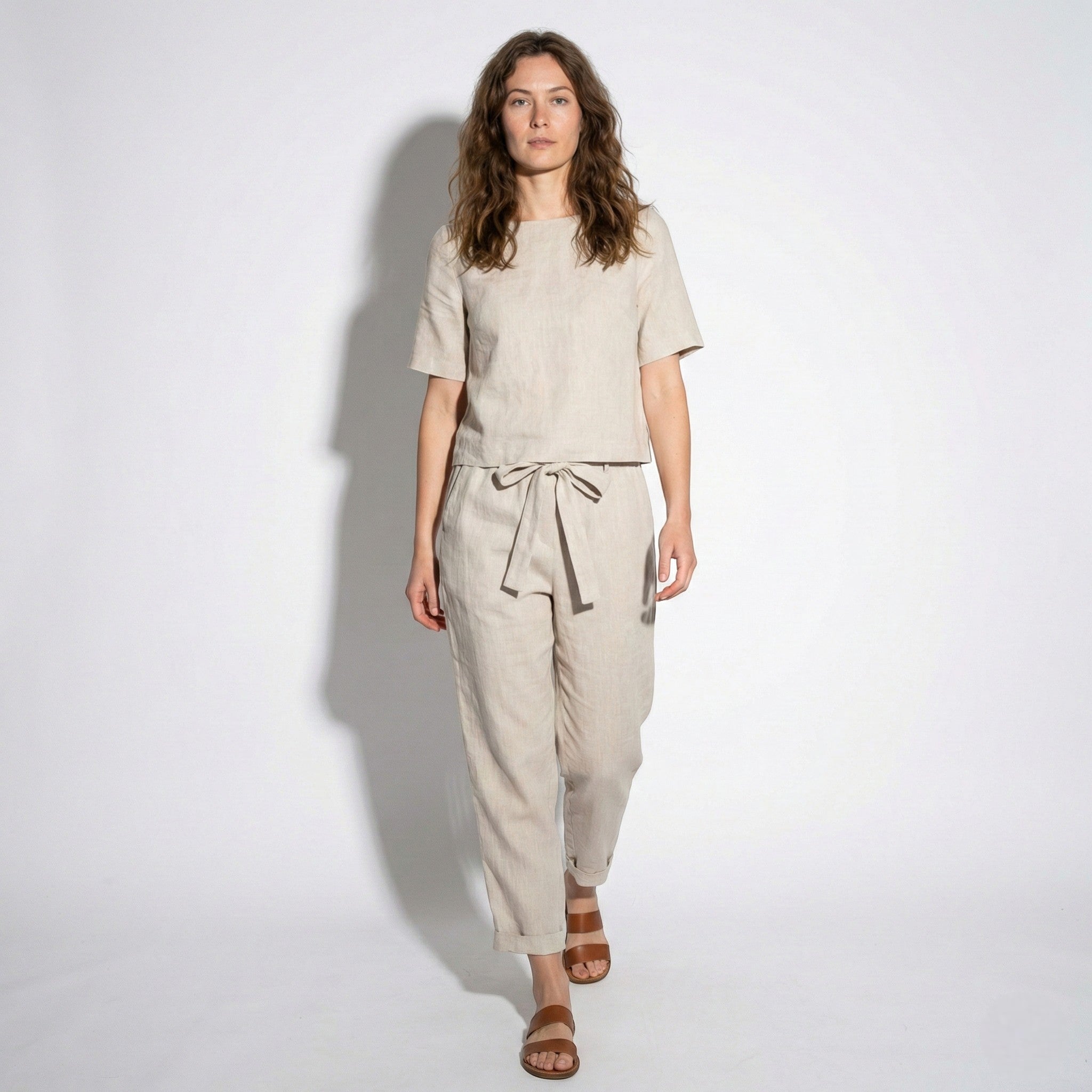 Emily - Women's Two-Piece Set with Short Sleeves and Tapered Trousers