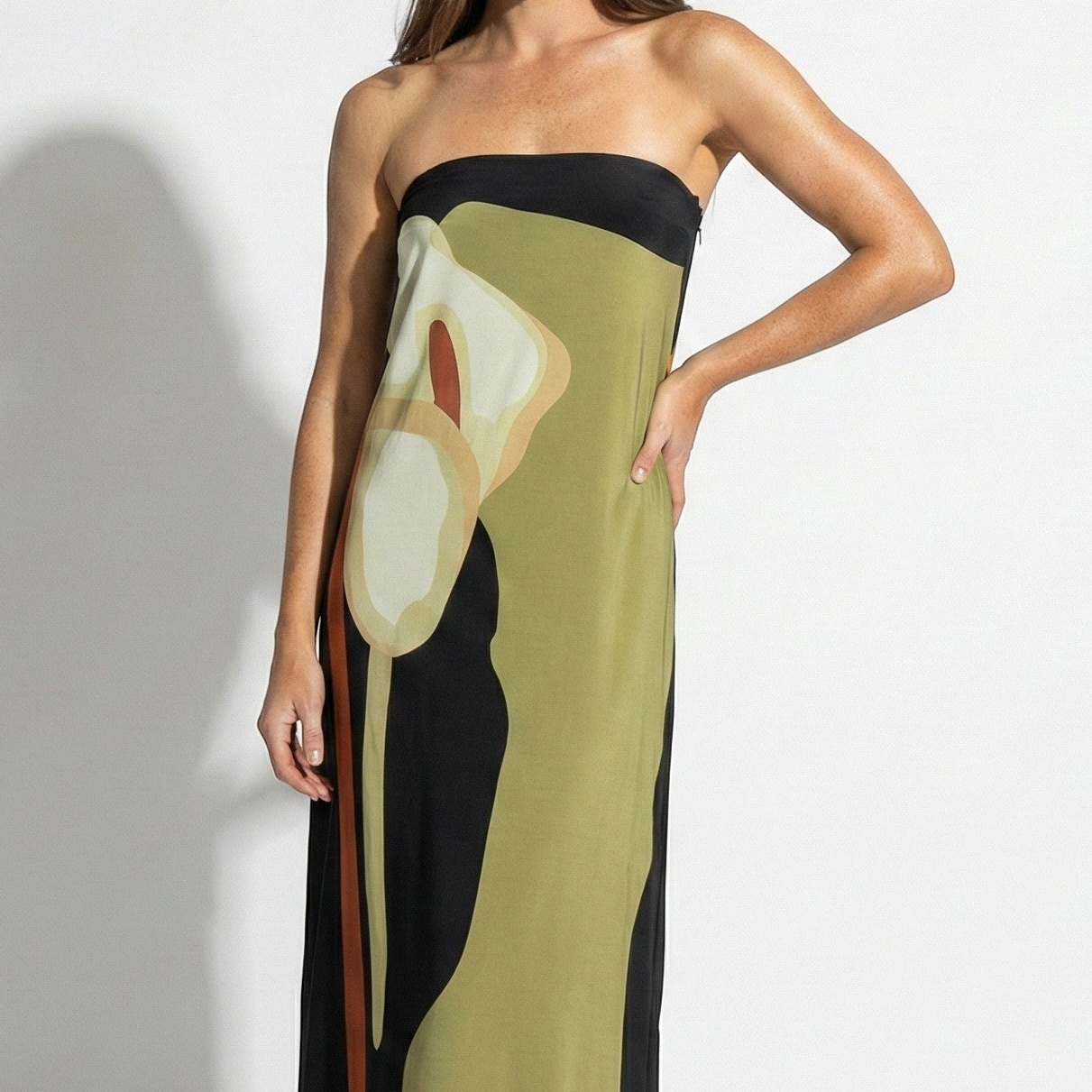 Jaime - Women's Strapless Maxi Dress with Abstract Floral Print