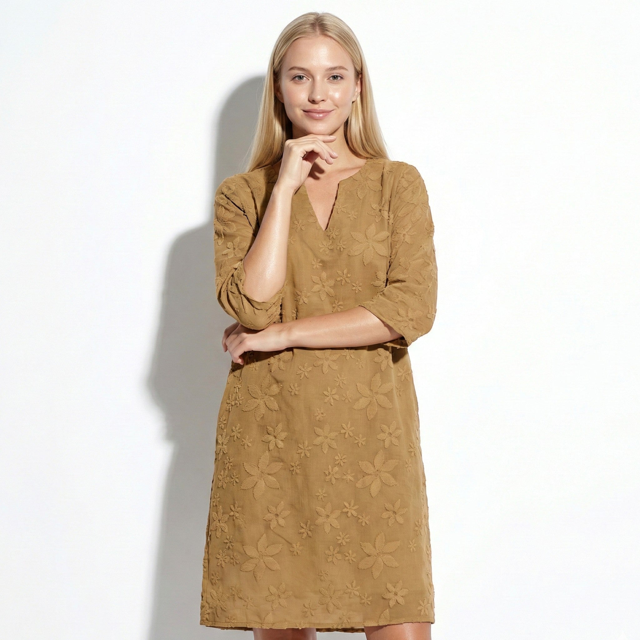 Amber - Women's Floral V-Neck Midi Dress with Half Sleeves