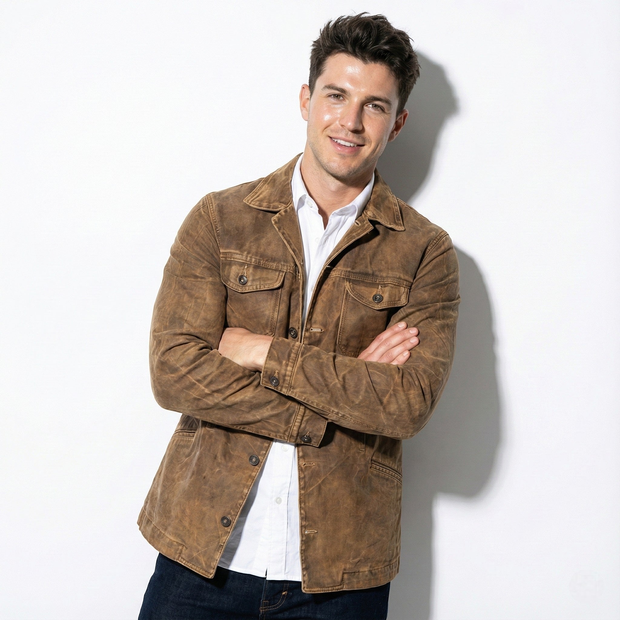 Men's Vintage Denim Jacket with Button-Up Closure and Double Chest Pockets