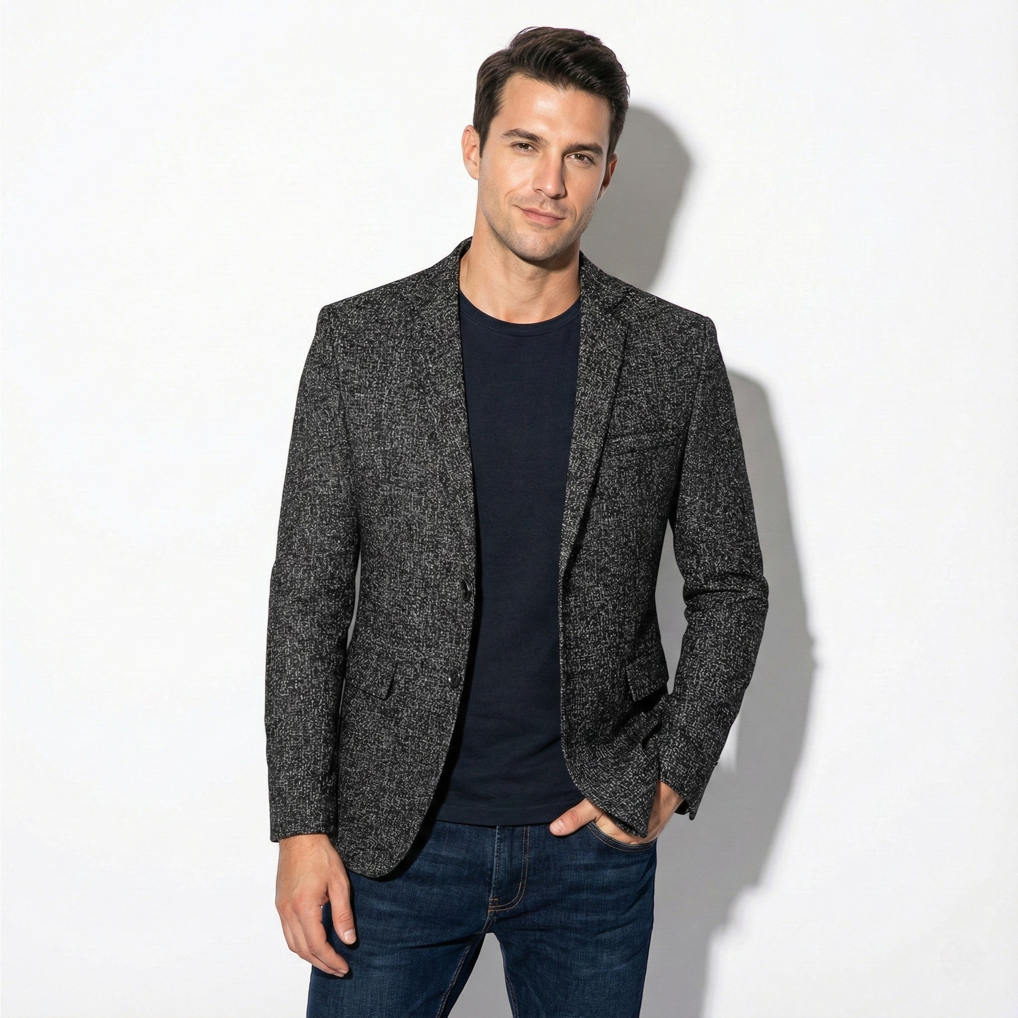 Men’s Slim Fit Textured Blazer with Two-Button Closure and Flap Pockets